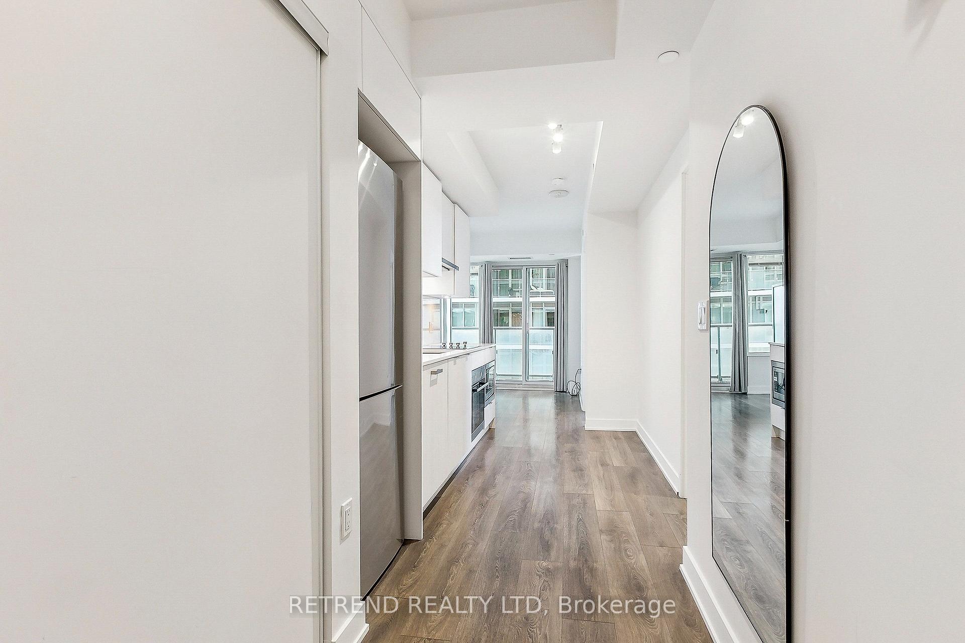 Photo 4 of Unit 1402, 195 Redpath Avenue, Toronto, Mount Pleasant West — HOMEH