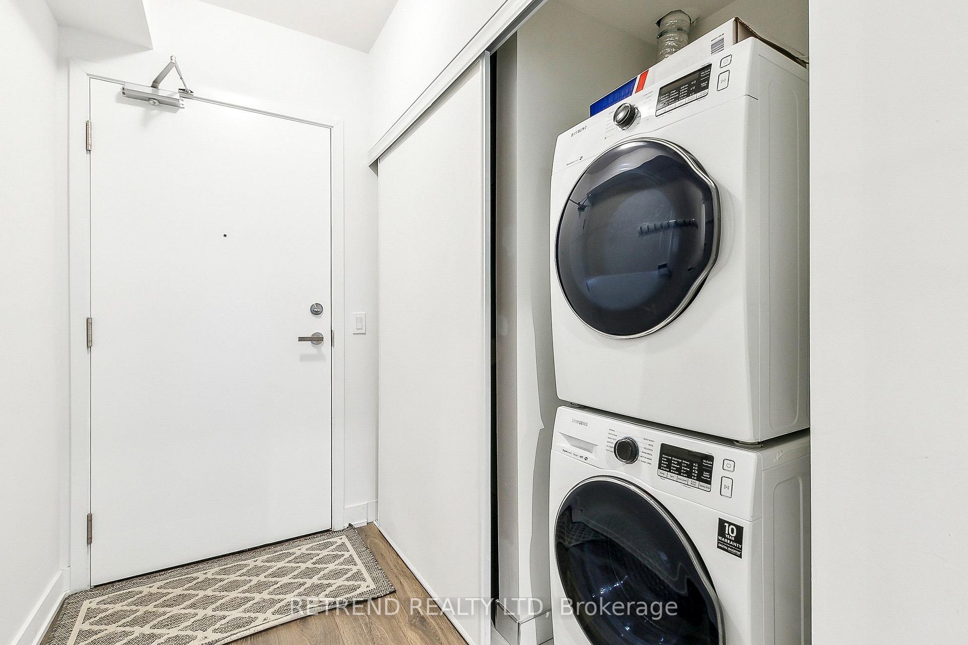 Photo 12 of Unit 1402, 195 Redpath Avenue, Toronto, Mount Pleasant West — HOMEH