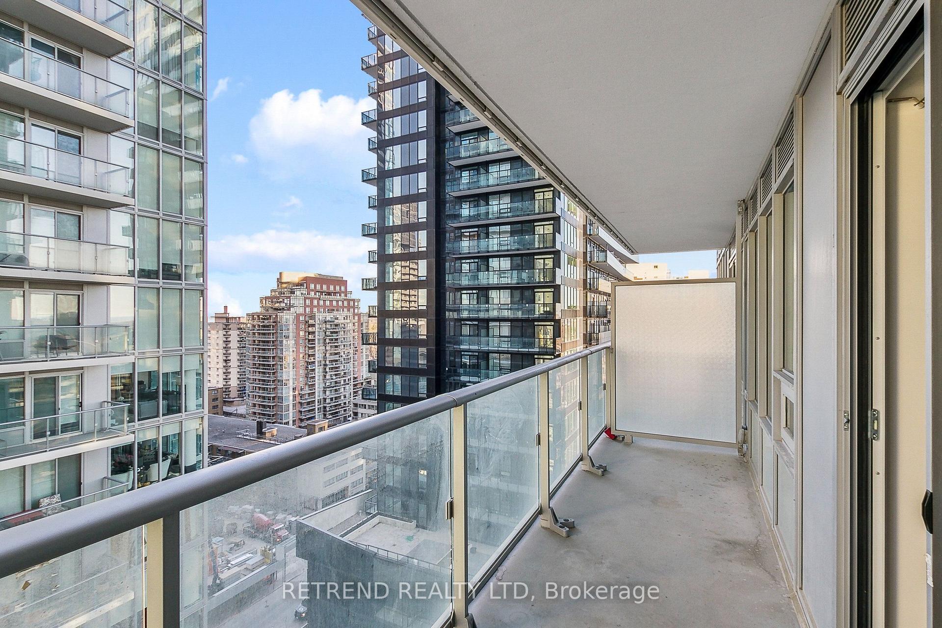 Photo 14 of Unit 1402, 195 Redpath Avenue, Toronto, Mount Pleasant West — HOMEH