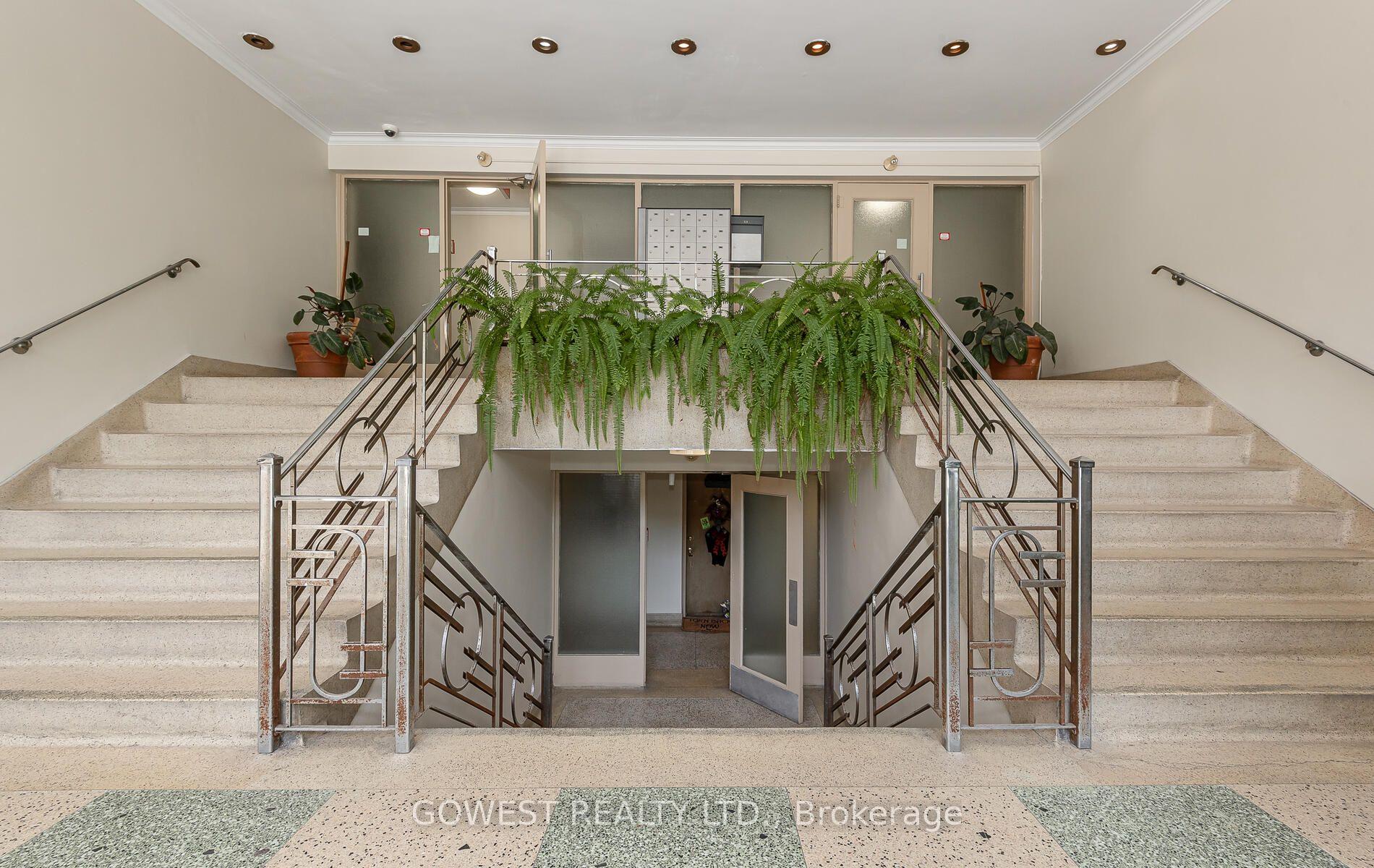Photo 4 of Unit 306, 205 Keele Street, Toronto, High Park North — HOMEH