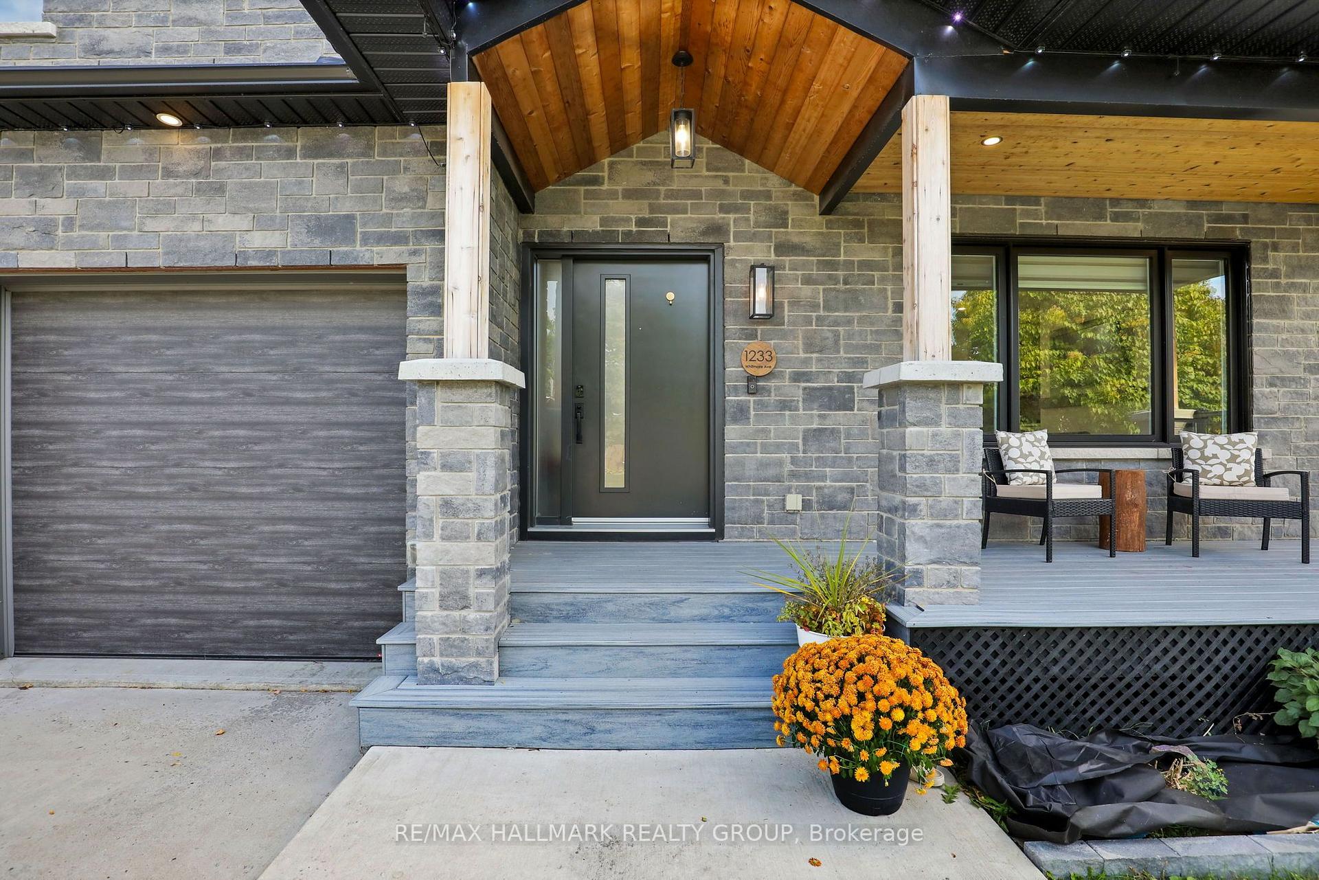 Photo 2 of 1233 Whitmore Avenue, Ottawa, Bel Air Heights — HOMEH