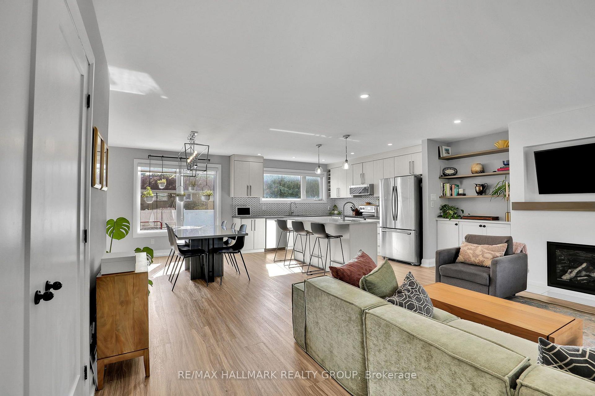 Photo 3 of 1233 Whitmore Avenue, Ottawa, Bel Air Heights — HOMEH