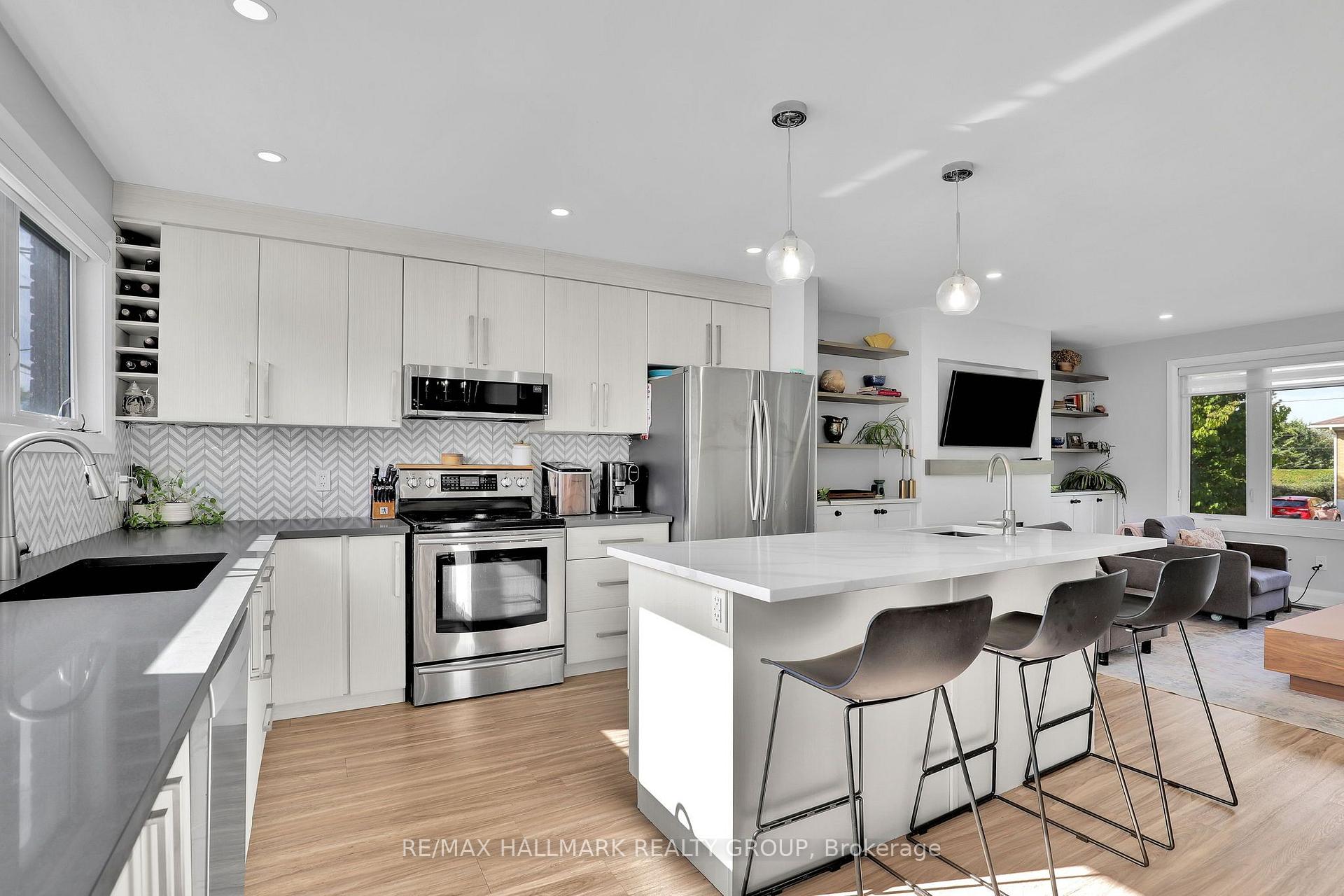 Photo 9 of 1233 Whitmore Avenue, Ottawa, Bel Air Heights — HOMEH