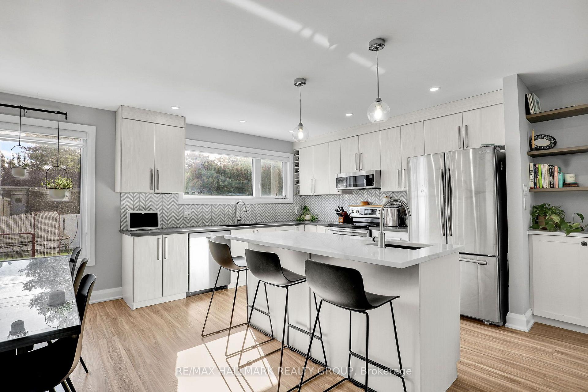 Photo 11 of 1233 Whitmore Avenue, Ottawa, Bel Air Heights — HOMEH