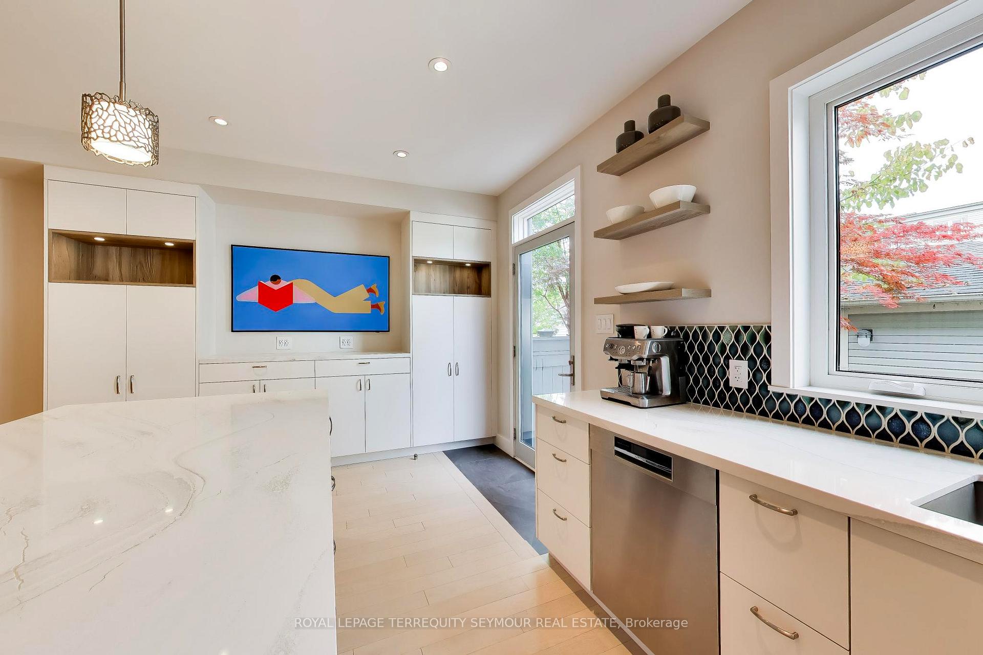 Photo 11 of 74 Winners Circle, Toronto, The Beaches — HOMEH