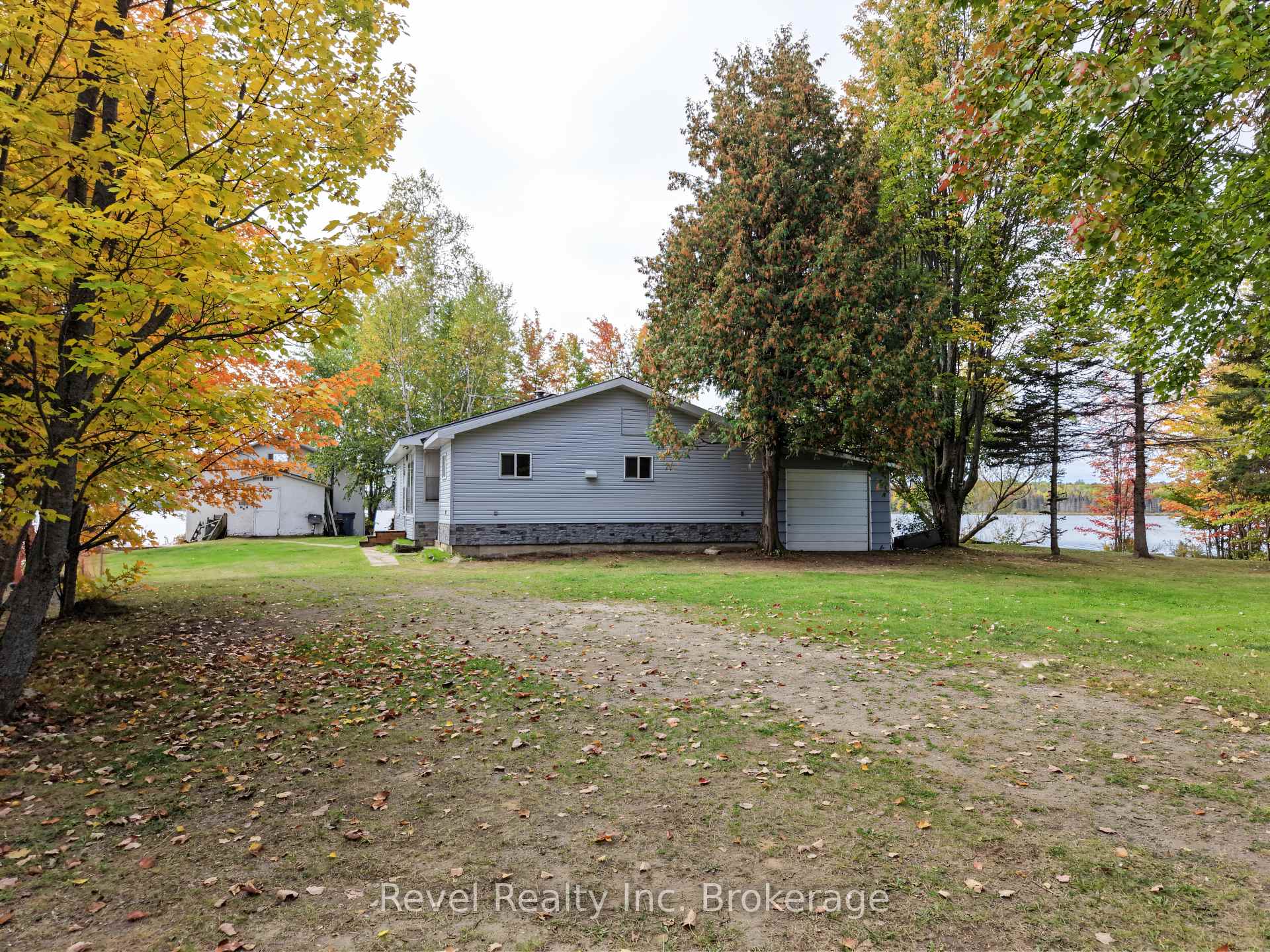 Photo 5 of 274 Mallard Haven Road, Chisholm — HOMEH