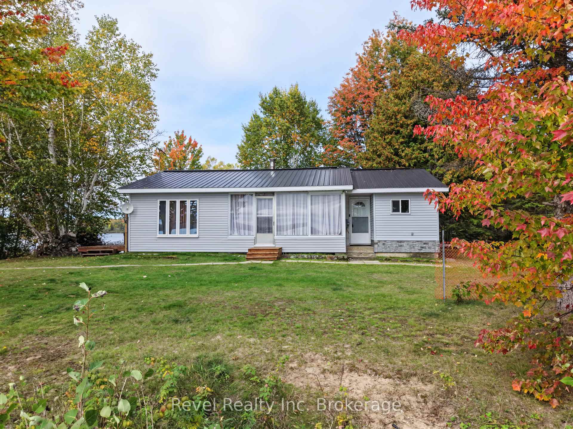 Photo 8 of 274 Mallard Haven Road, Chisholm — HOMEH