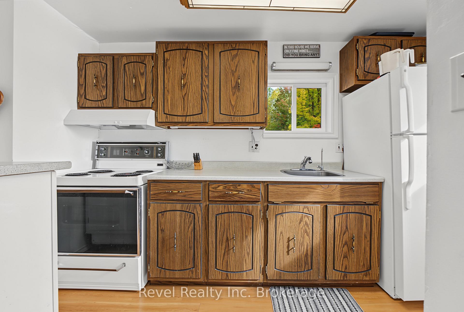 Photo 24 of 274 Mallard Haven Road, Chisholm — HOMEH