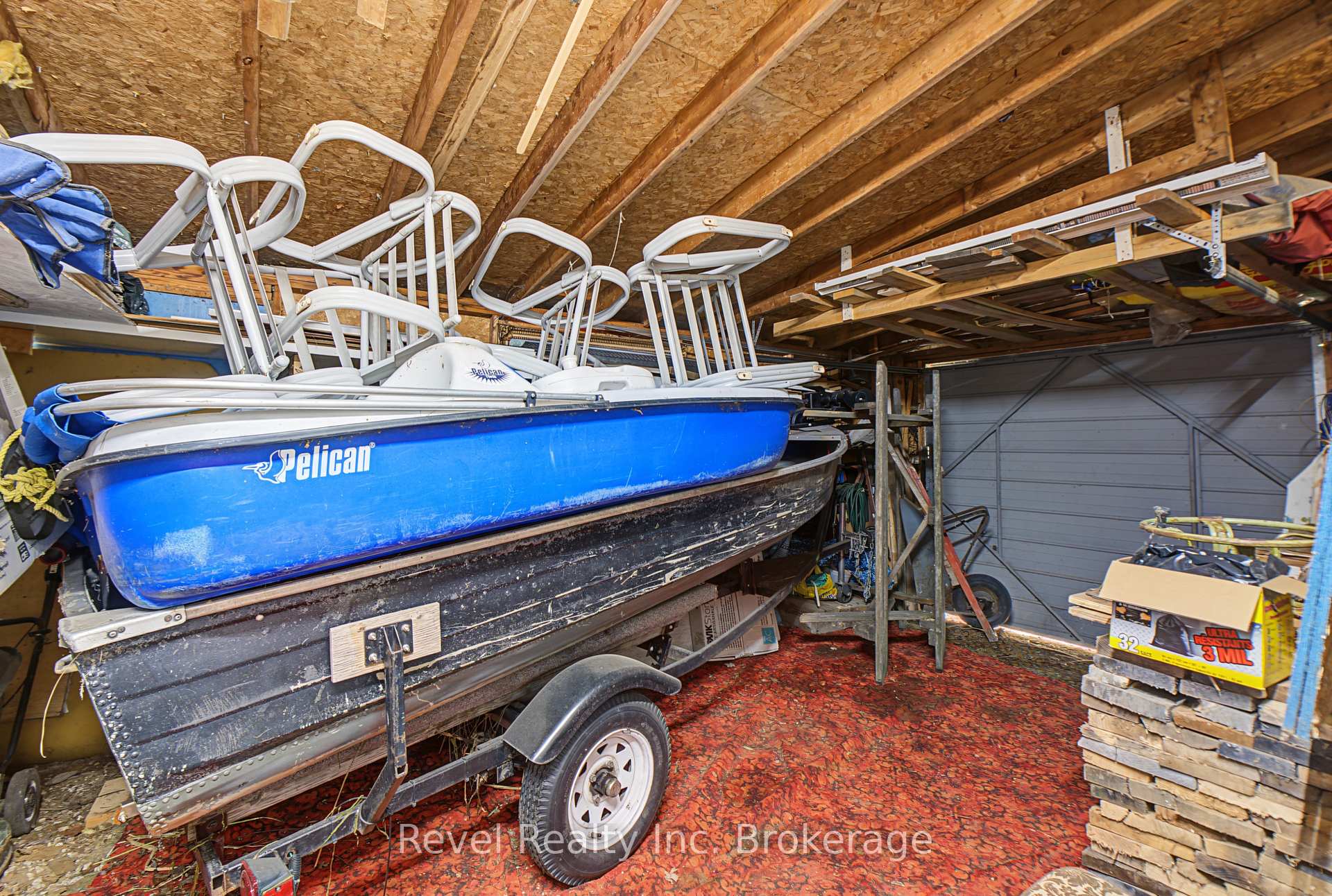 Photo 37 of 274 Mallard Haven Road, Chisholm — HOMEH