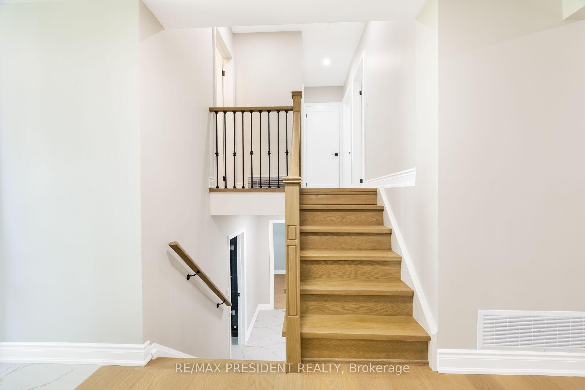 Photo 18 of 2420 Edenhurst Drive, Mississauga, Cooksville — HOMEH