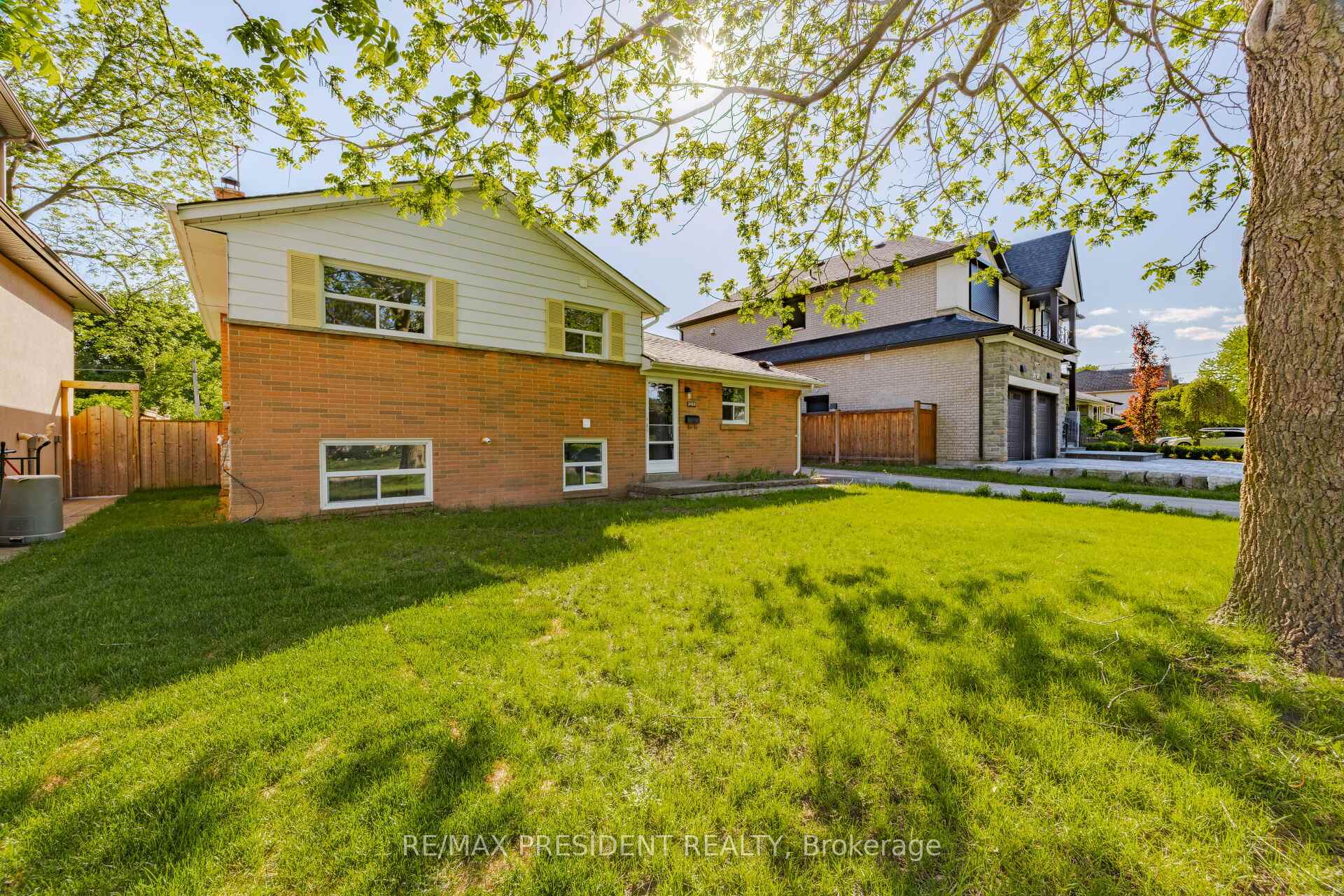 Photo 42 of 2420 Edenhurst Drive, Mississauga, Cooksville — HOMEH