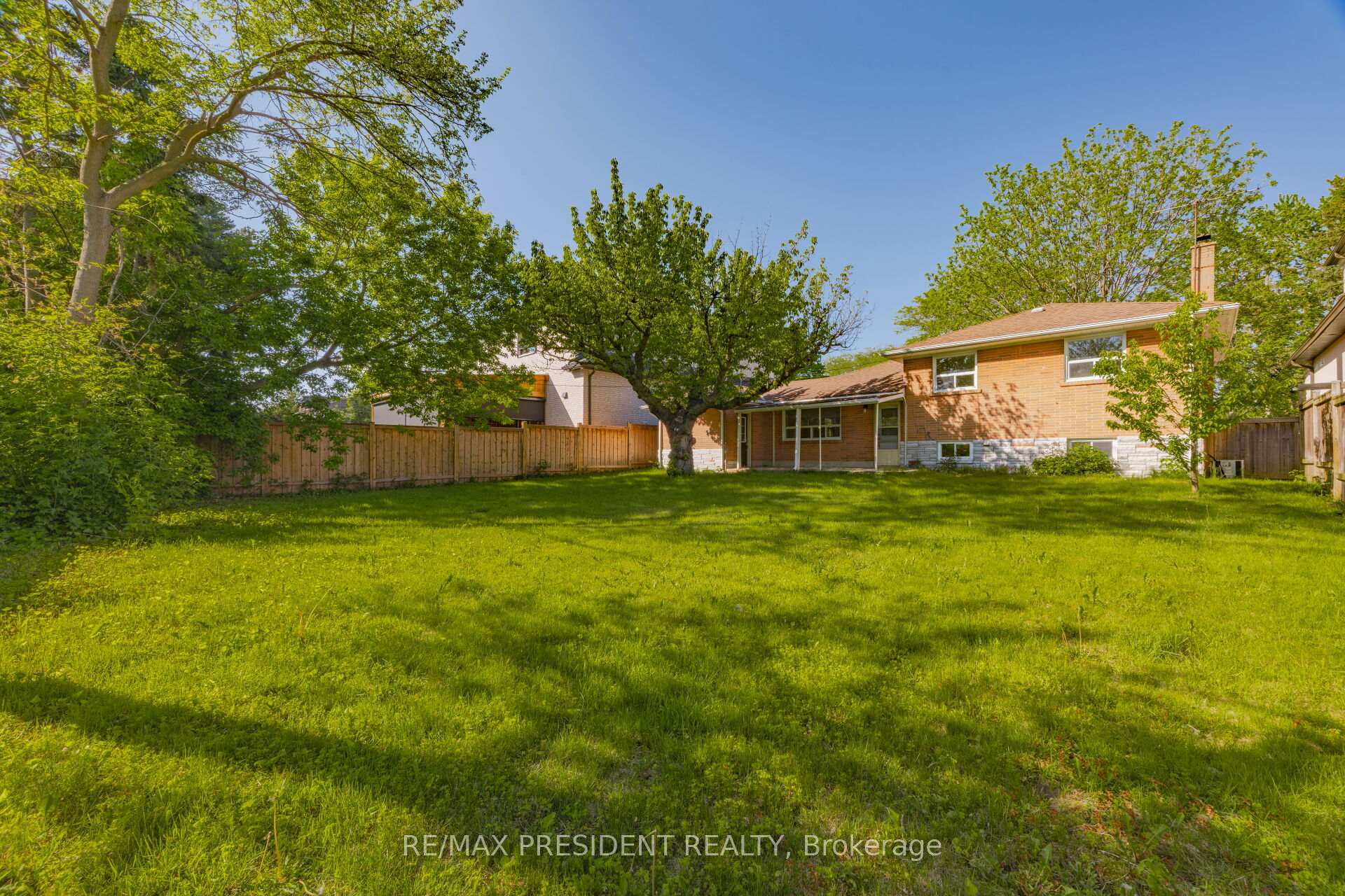 Photo 44 of 2420 Edenhurst Drive, Mississauga, Cooksville — HOMEH
