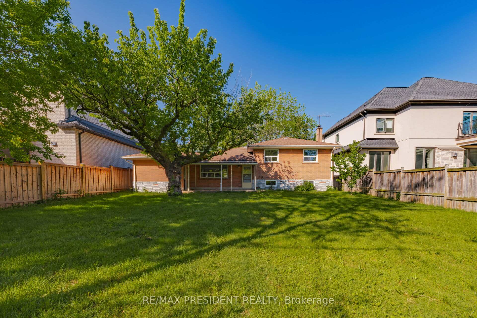Photo 45 of 2420 Edenhurst Drive, Mississauga, Cooksville — HOMEH
