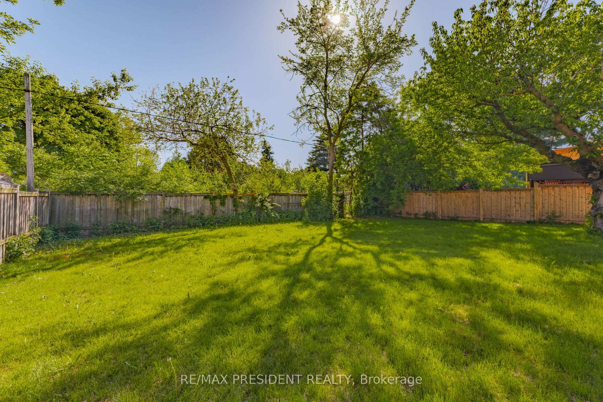 Photo 46 of 2420 Edenhurst Drive, Mississauga, Cooksville — HOMEH