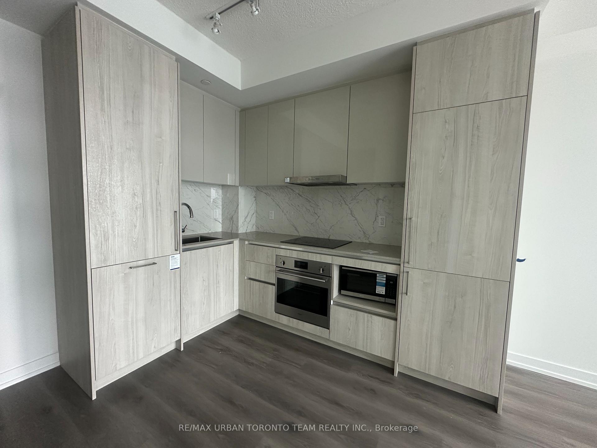 Photo 3 of Unit 6001, 225 Commerce Street, Vaughan, Vaughan Corporate Centre — HOMEH