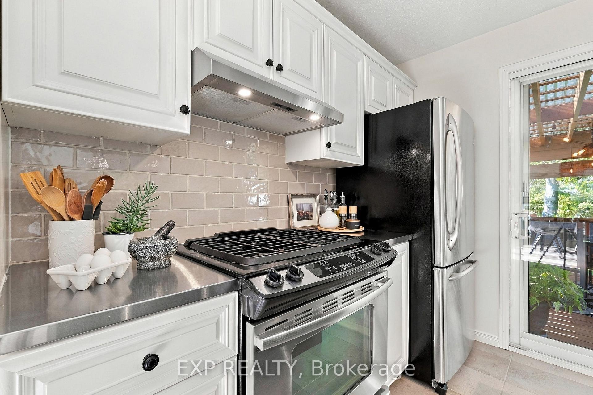 Photo 12 of 47 Albert Street, Russell, Embrun — HOMEH