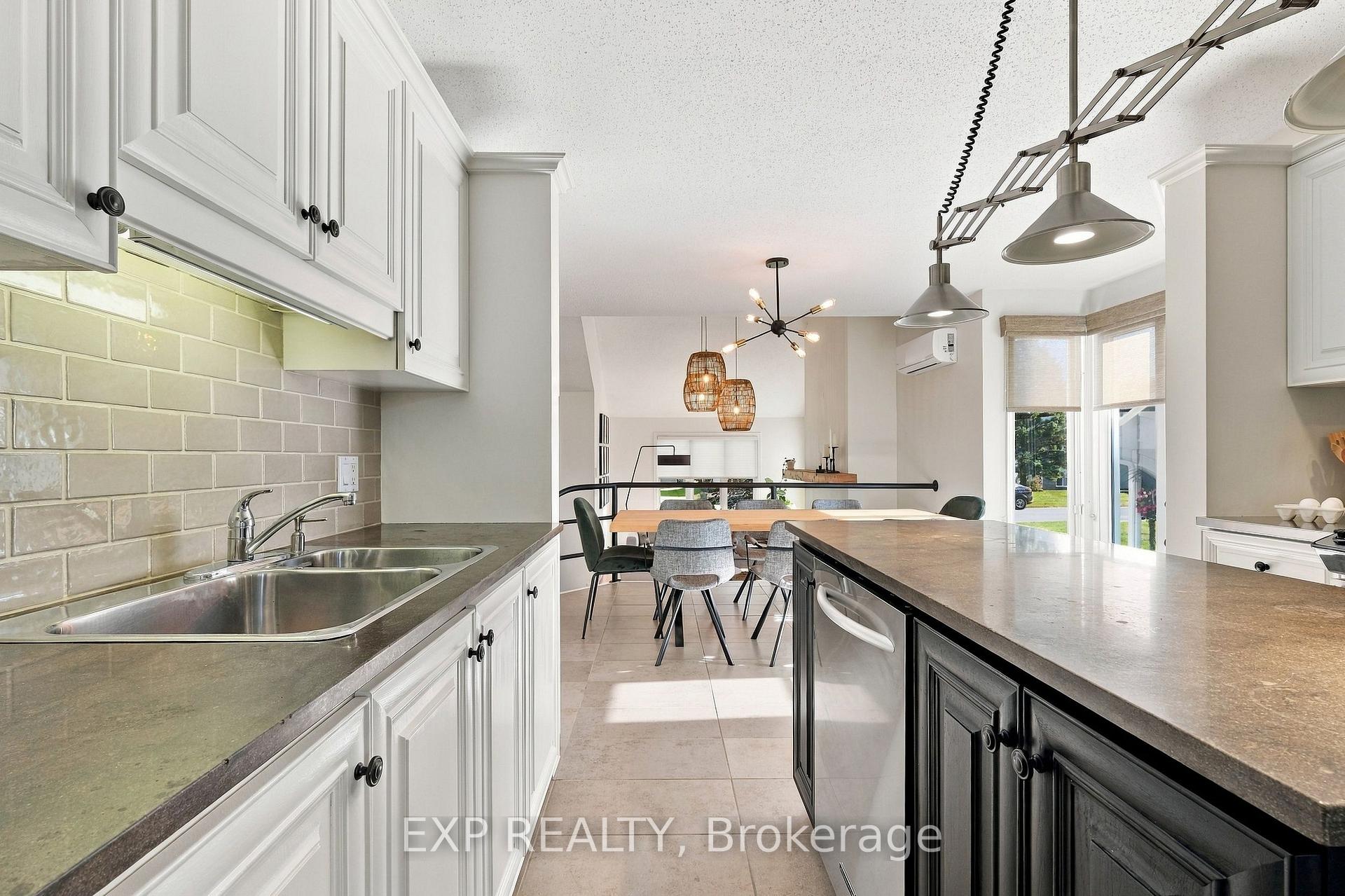 Photo 13 of 47 Albert Street, Russell, Embrun — HOMEH