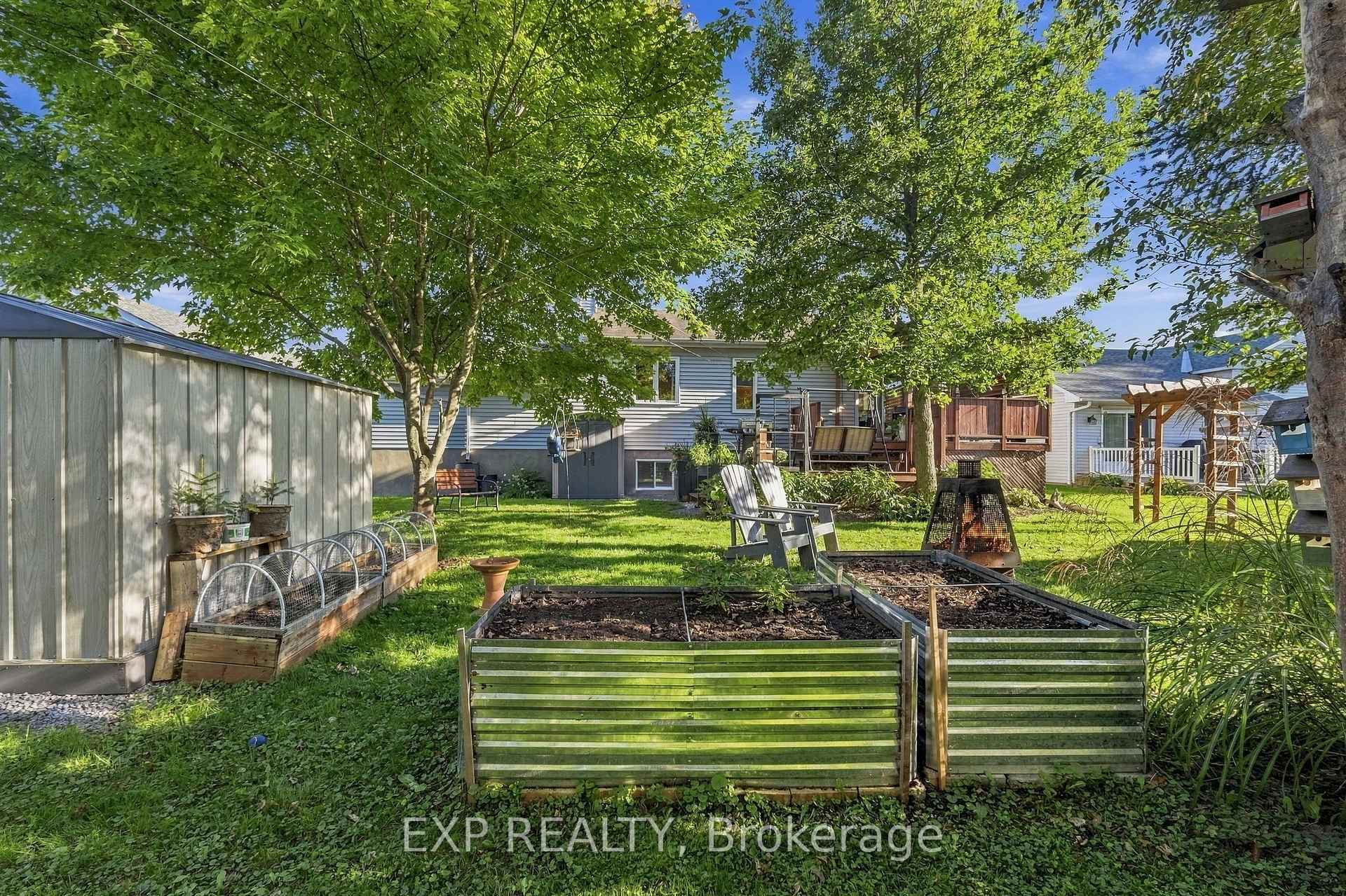 Photo 33 of 47 Albert Street, Russell, Embrun — HOMEH
