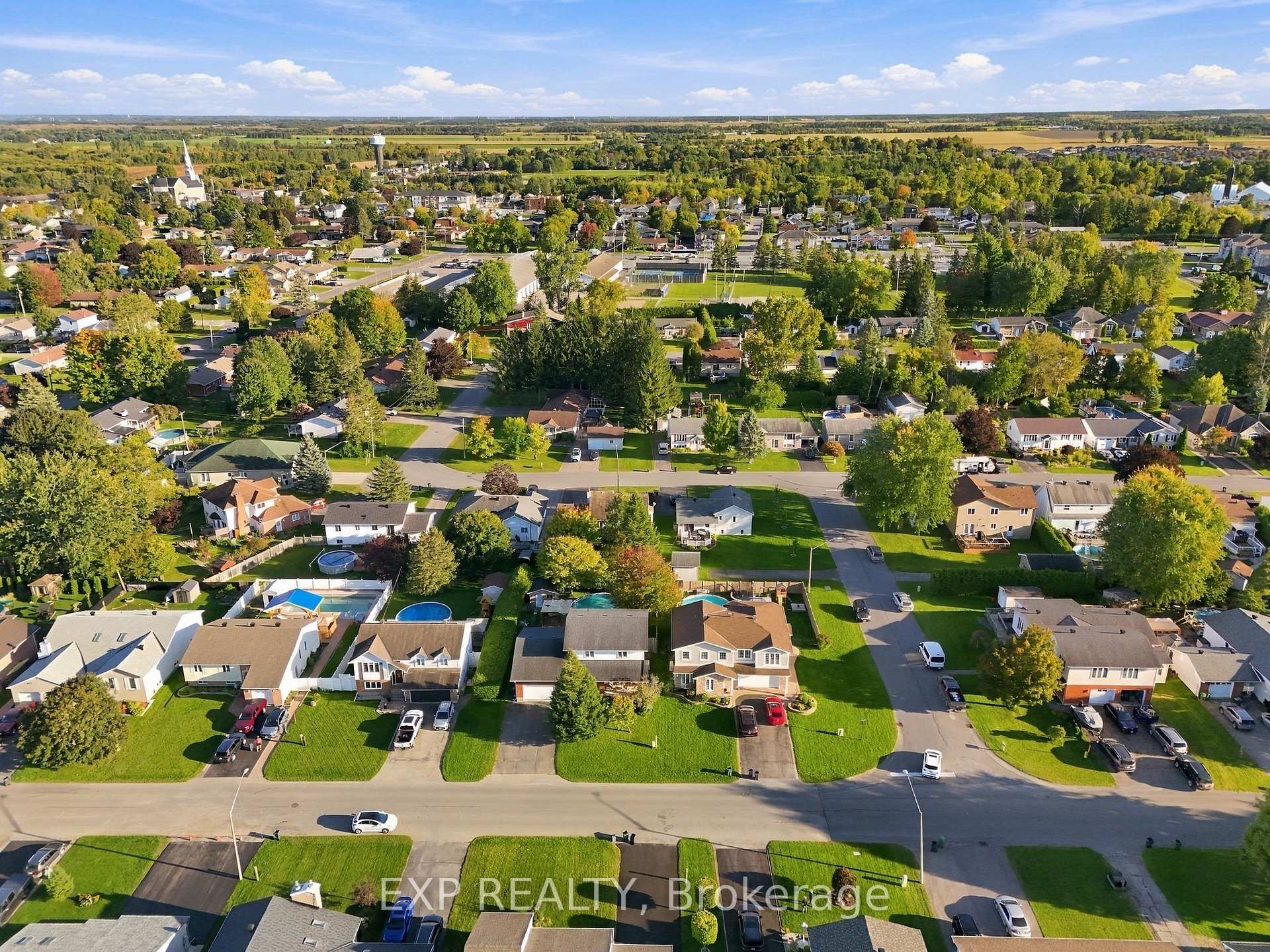 Photo 37 of 47 Albert Street, Russell, Embrun — HOMEH