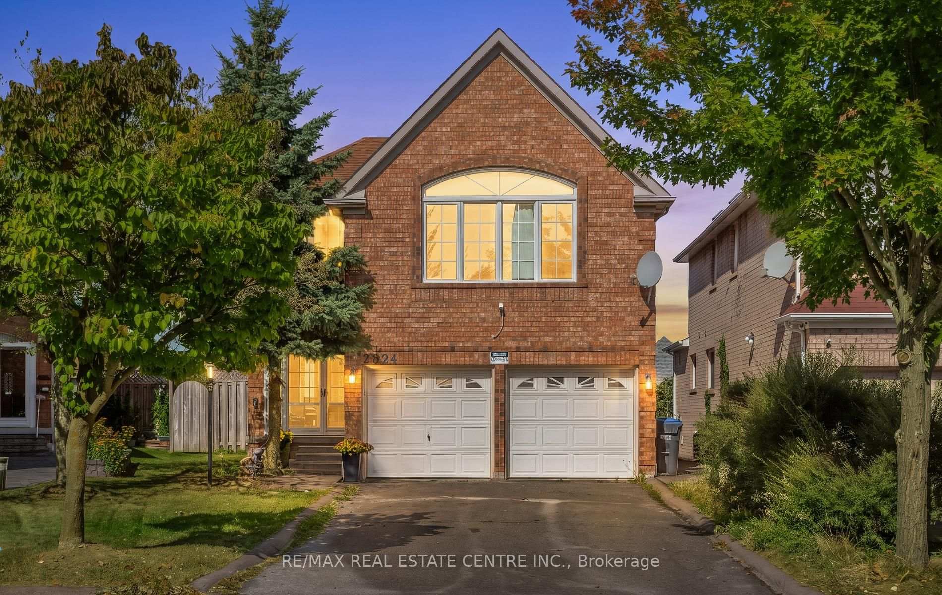 Photo 1 of Unit Upper, 2874 Gardenview Crescent, Mississauga, Central Erin Mills — HOMEH