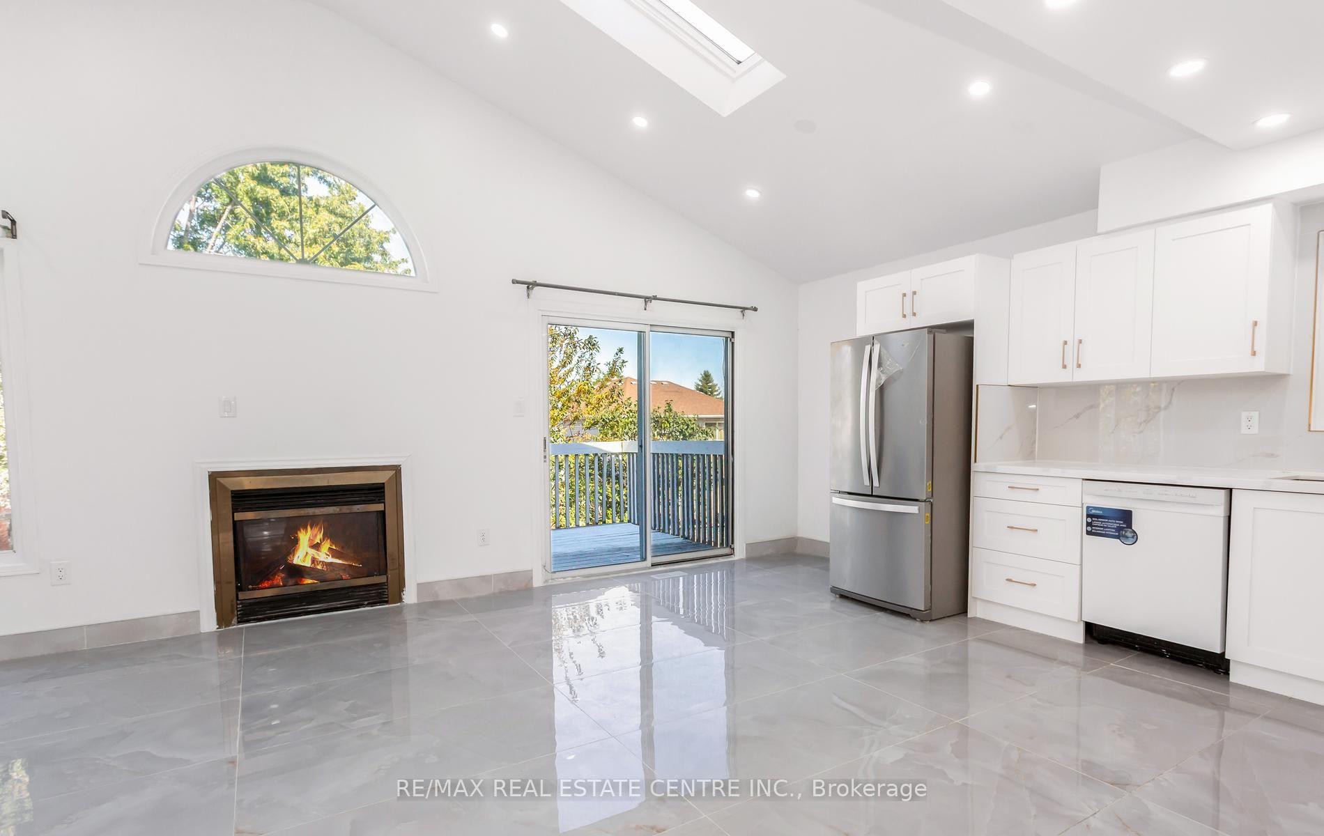 Photo 19 of Unit Upper, 2874 Gardenview Crescent, Mississauga, Central Erin Mills — HOMEH
