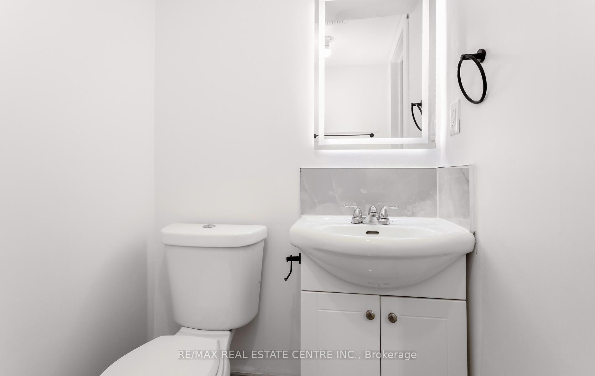 Photo 25 of Unit Upper, 2874 Gardenview Crescent, Mississauga, Central Erin Mills — HOMEH