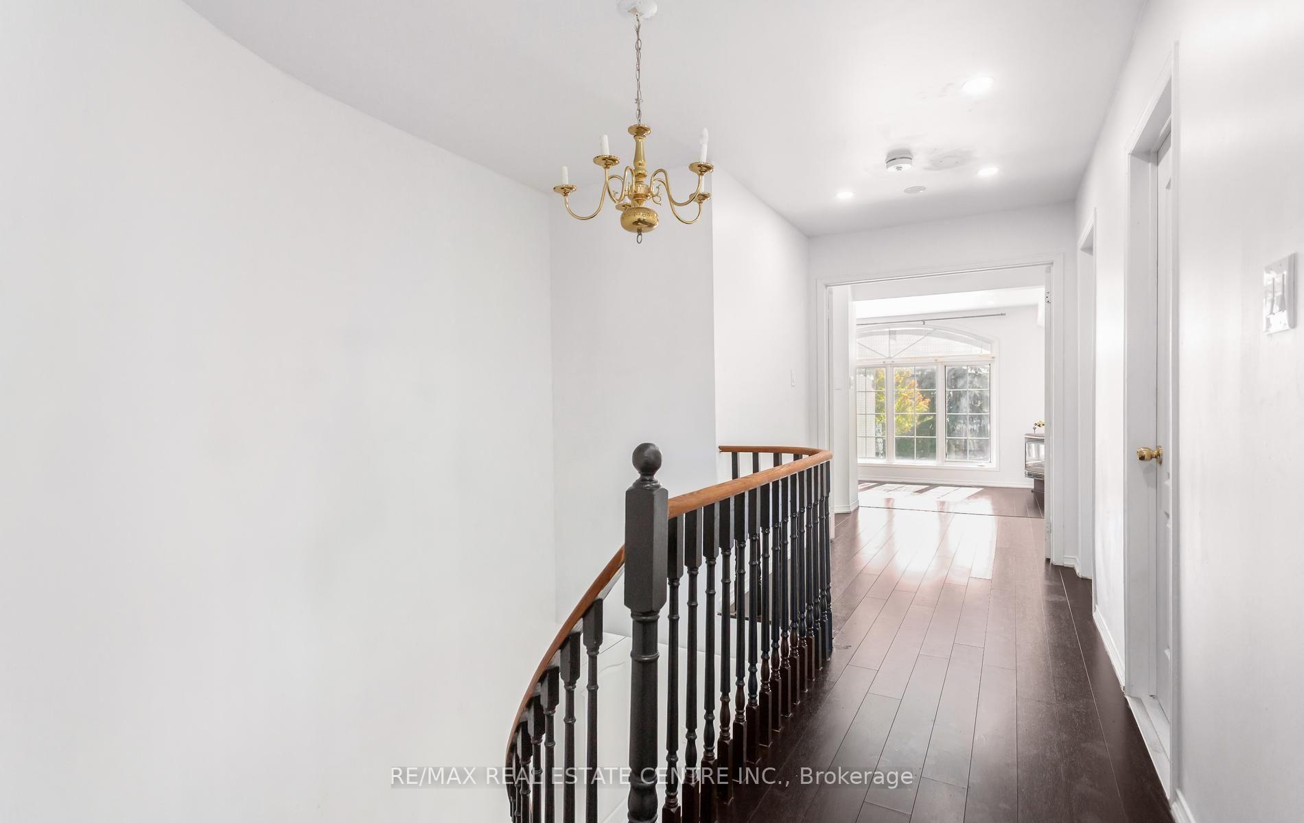 Photo 28 of Unit Upper, 2874 Gardenview Crescent, Mississauga, Central Erin Mills — HOMEH