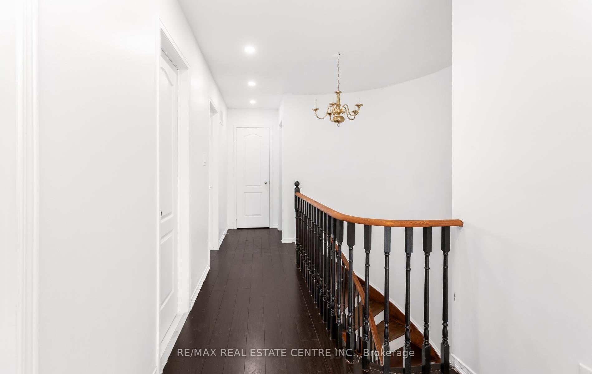 Photo 37 of Unit Upper, 2874 Gardenview Crescent, Mississauga, Central Erin Mills — HOMEH