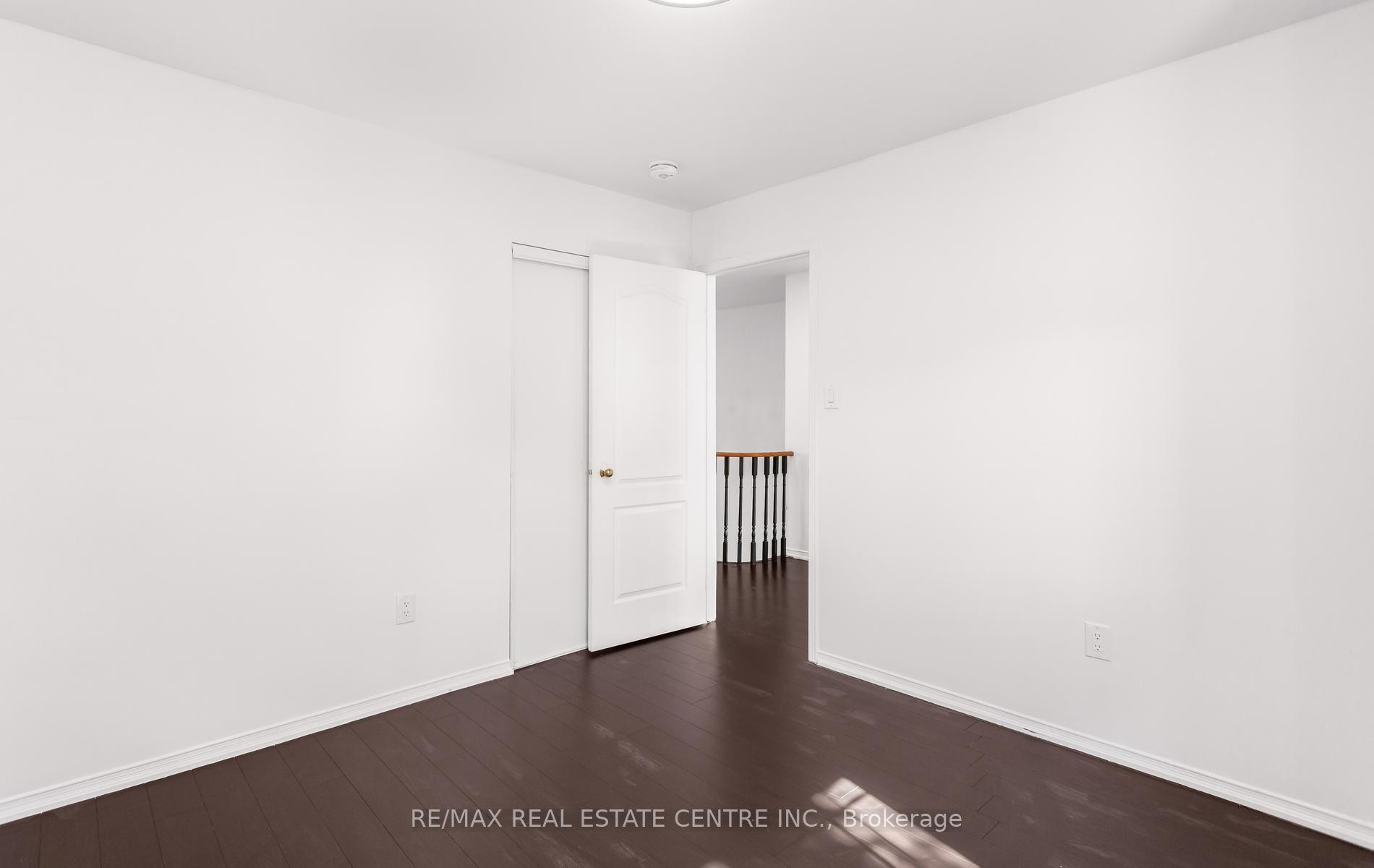 Photo 39 of Unit Upper, 2874 Gardenview Crescent, Mississauga, Central Erin Mills — HOMEH
