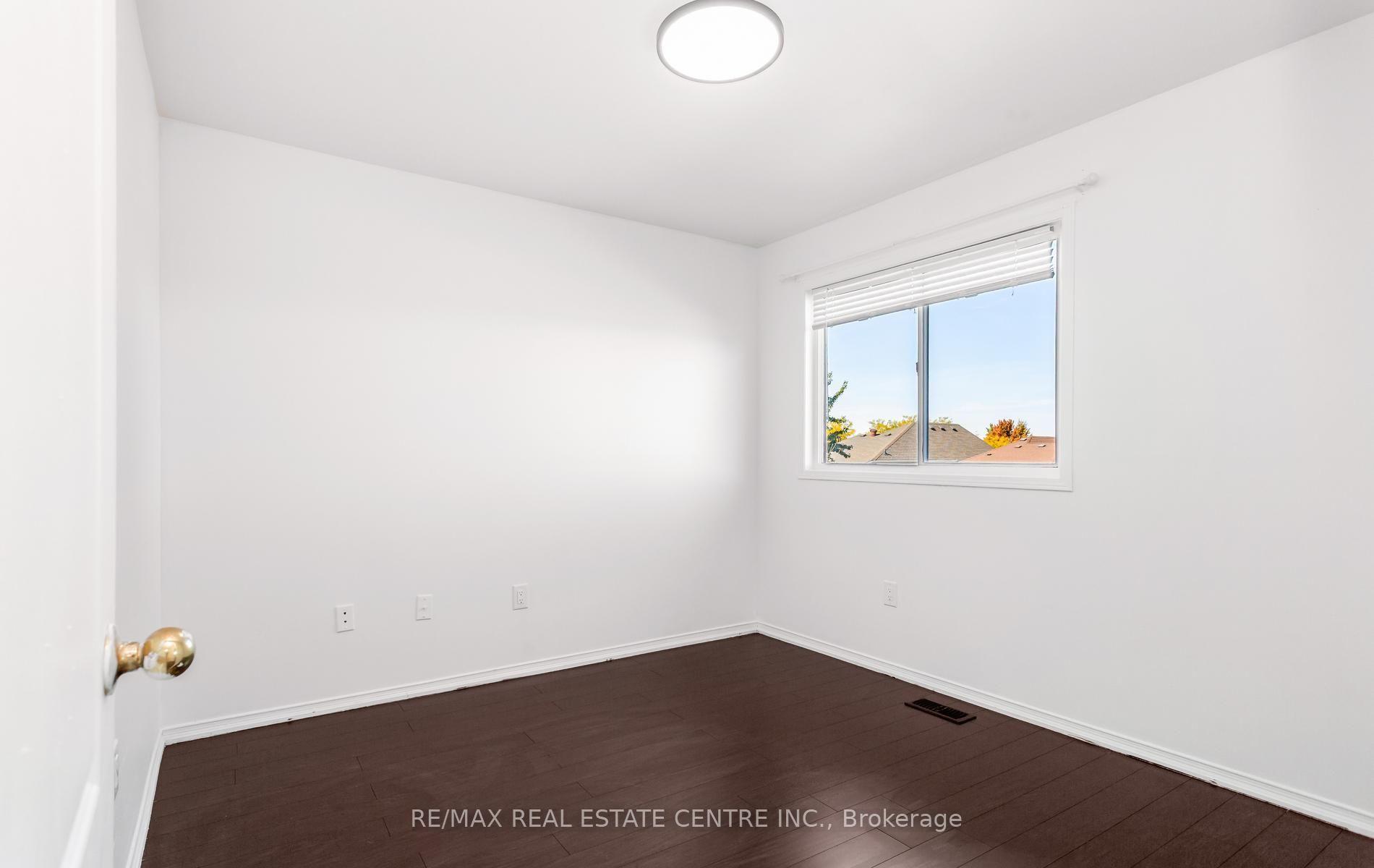 Photo 40 of Unit Upper, 2874 Gardenview Crescent, Mississauga, Central Erin Mills — HOMEH