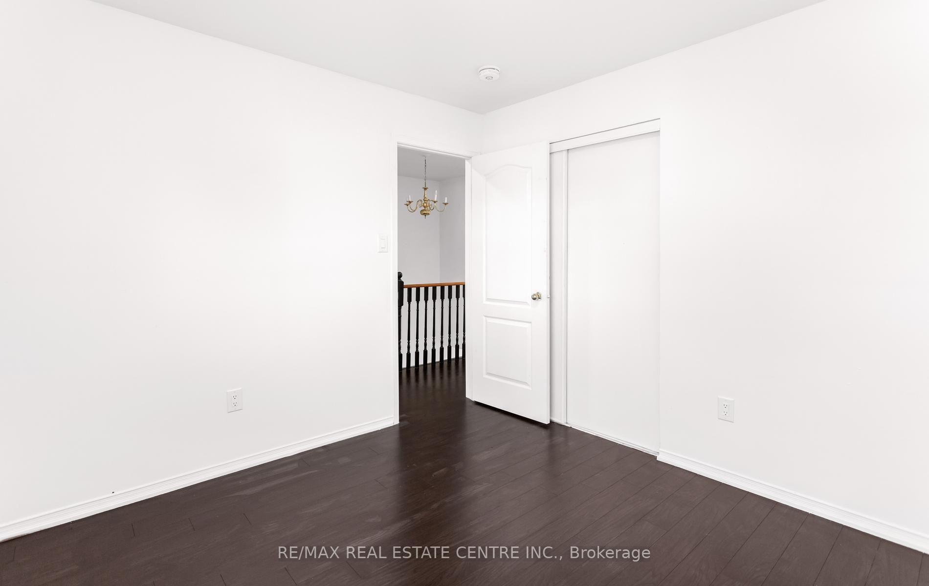 Photo 41 of Unit Upper, 2874 Gardenview Crescent, Mississauga, Central Erin Mills — HOMEH