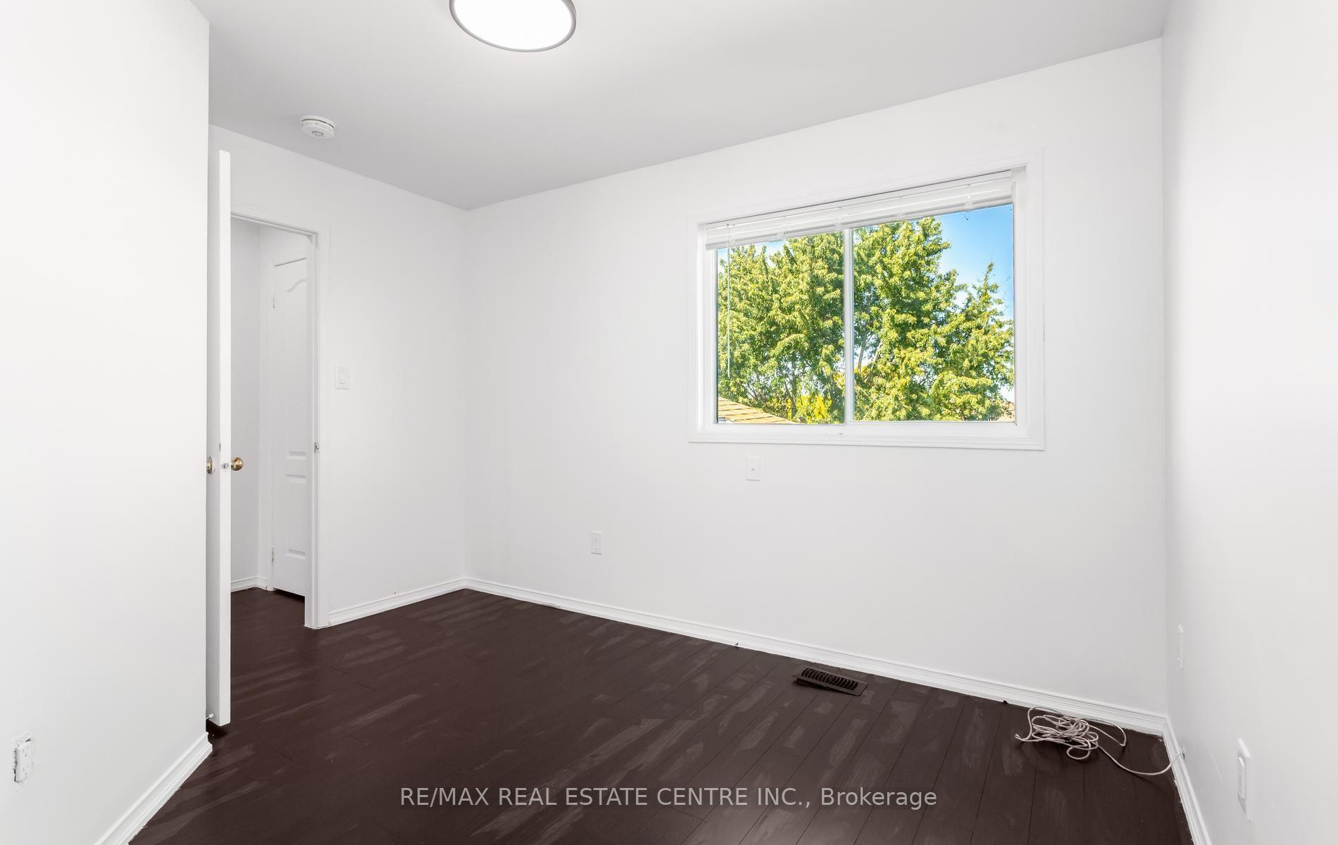 Photo 44 of Unit Upper, 2874 Gardenview Crescent, Mississauga, Central Erin Mills — HOMEH