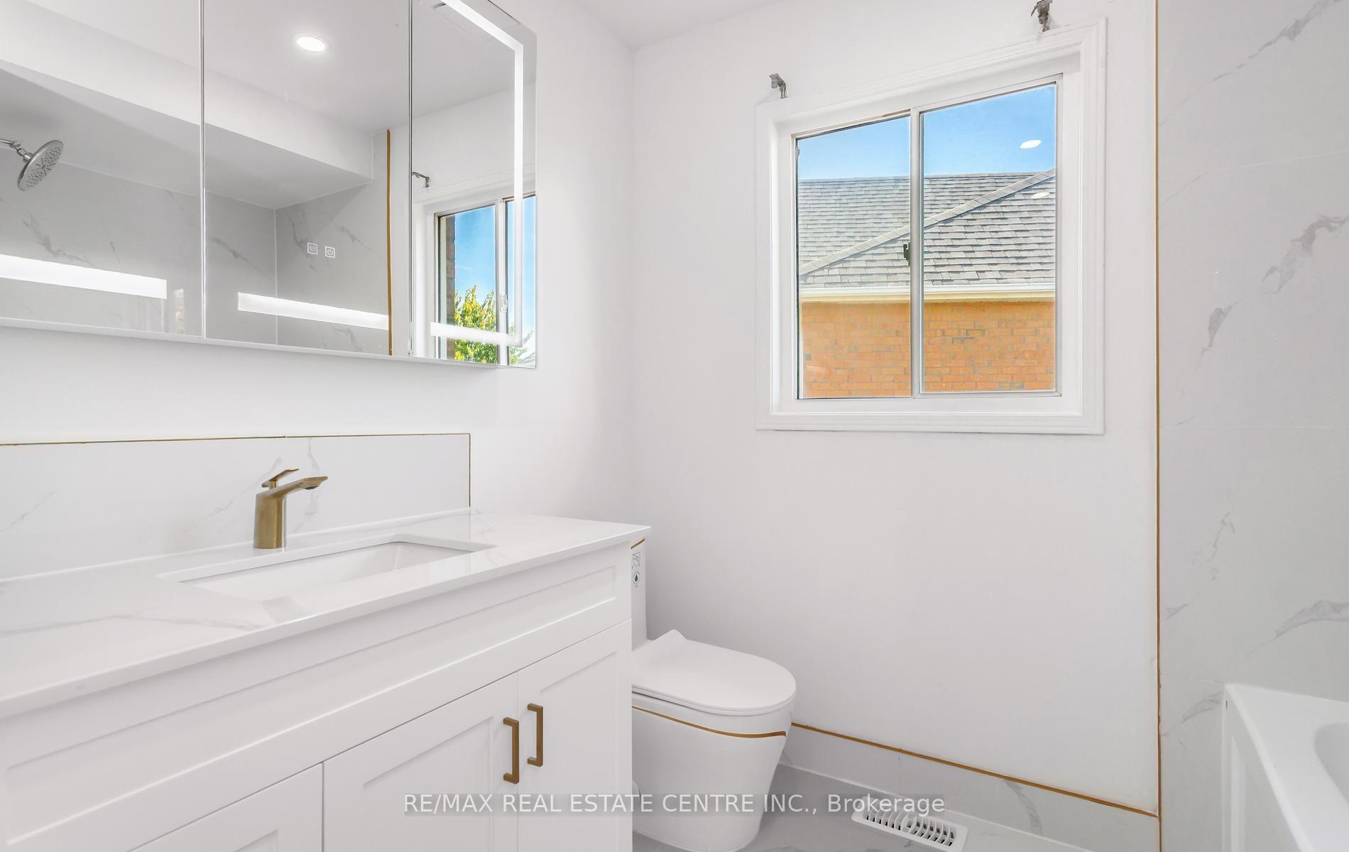 Photo 45 of Unit Upper, 2874 Gardenview Crescent, Mississauga, Central Erin Mills — HOMEH