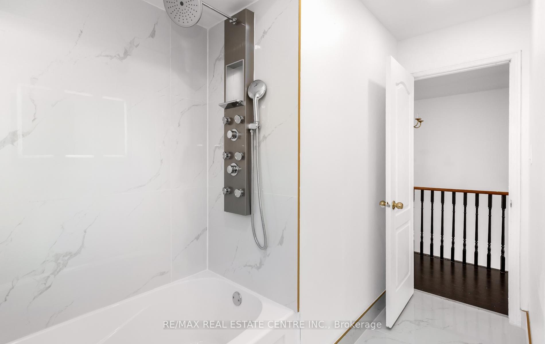 Photo 46 of Unit Upper, 2874 Gardenview Crescent, Mississauga, Central Erin Mills — HOMEH