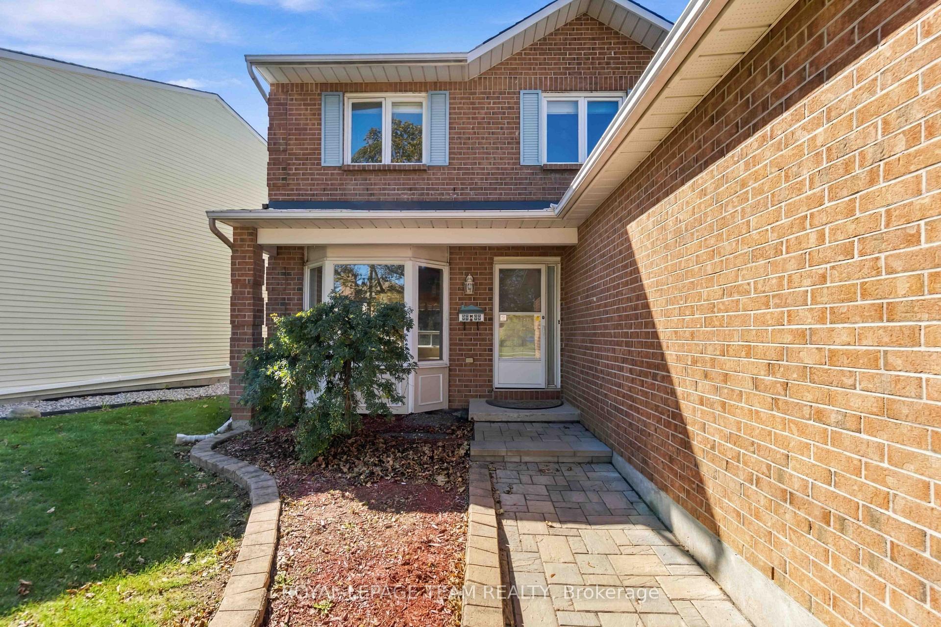 Photo 4 of 1078 Karsh Drive, Ottawa, Hunt Club Park — HOMEH