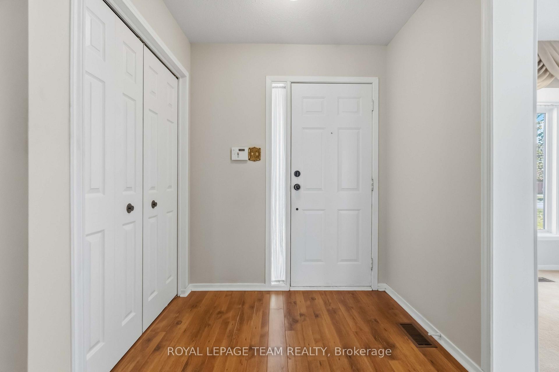 Photo 6 of 1078 Karsh Drive, Ottawa, Hunt Club Park — HOMEH