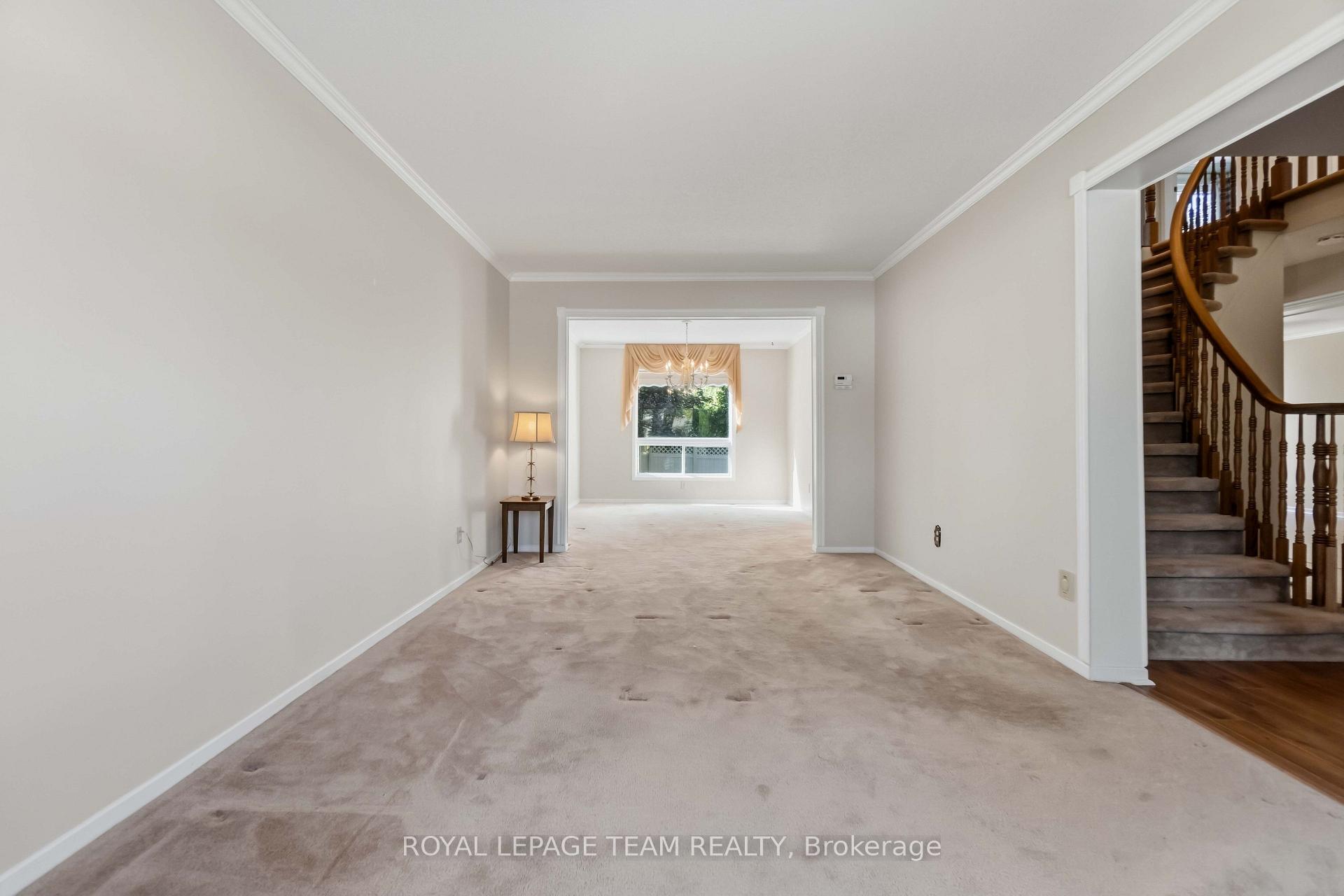 Photo 8 of 1078 Karsh Drive, Ottawa, Hunt Club Park — HOMEH