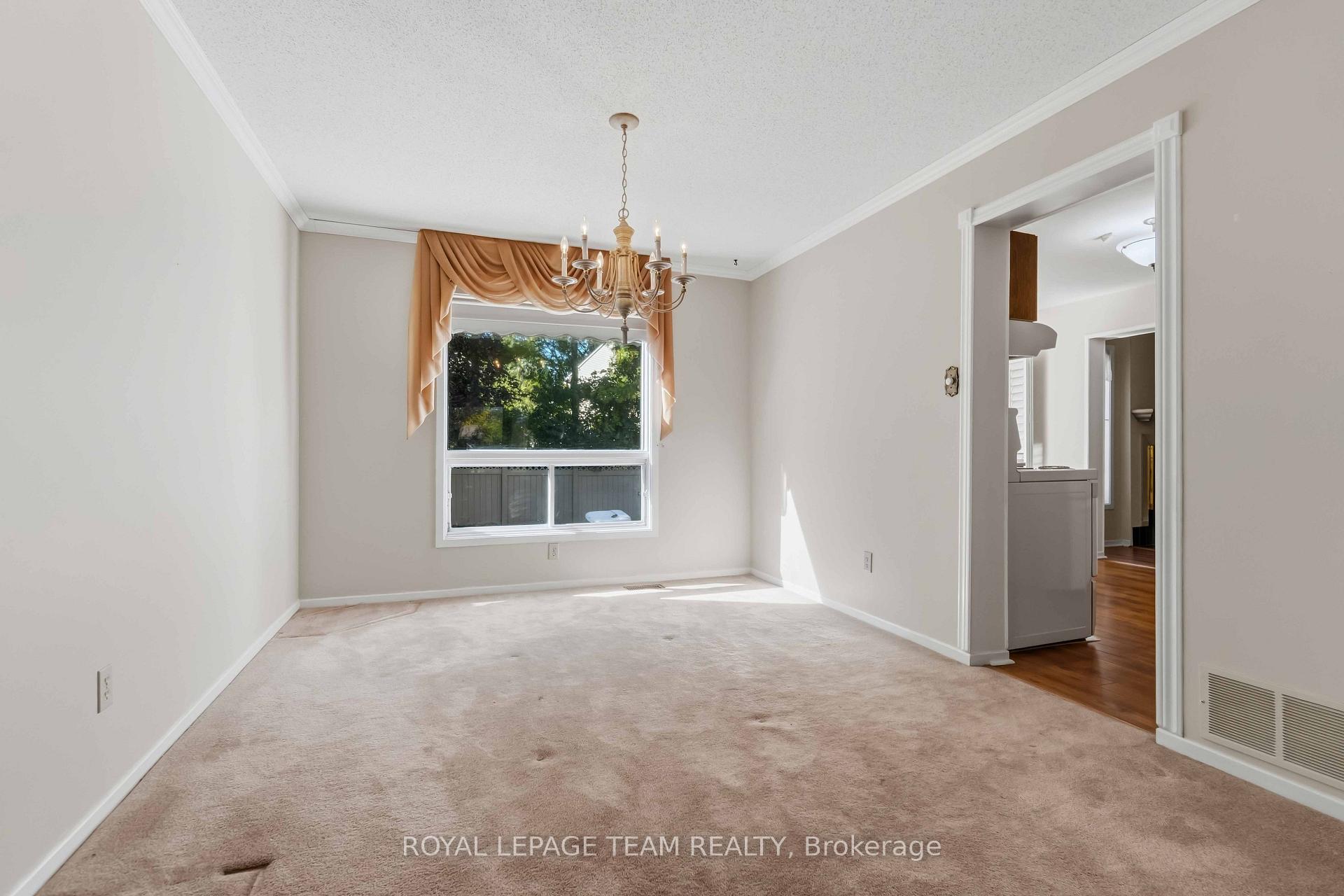 Photo 13 of 1078 Karsh Drive, Ottawa, Hunt Club Park — HOMEH