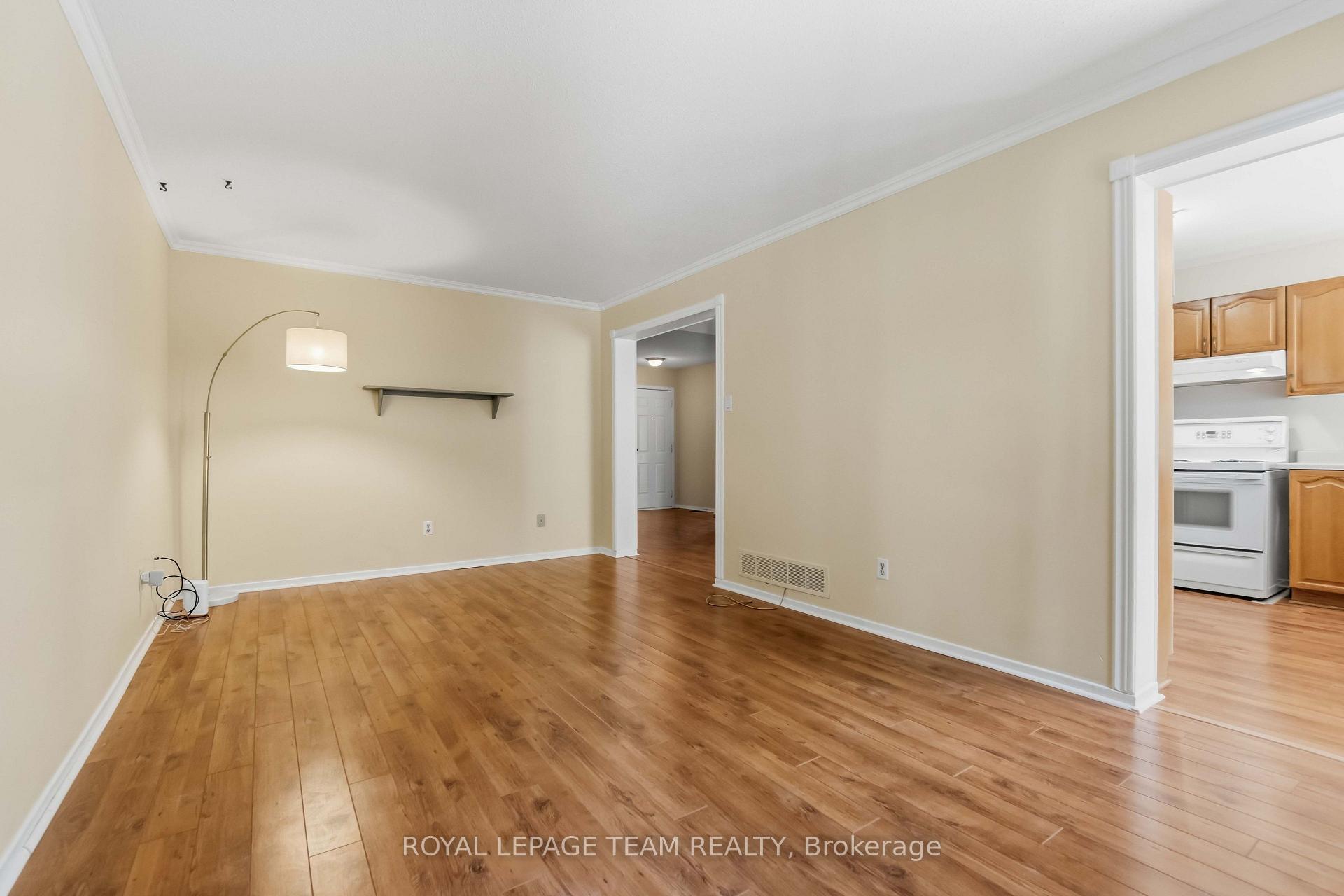 Photo 17 of 1078 Karsh Drive, Ottawa, Hunt Club Park — HOMEH