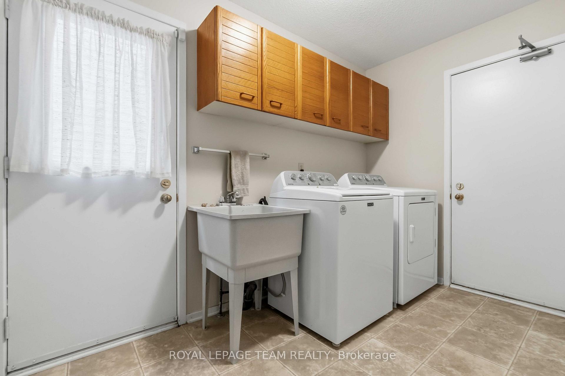 Photo 27 of 1078 Karsh Drive, Ottawa, Hunt Club Park — HOMEH