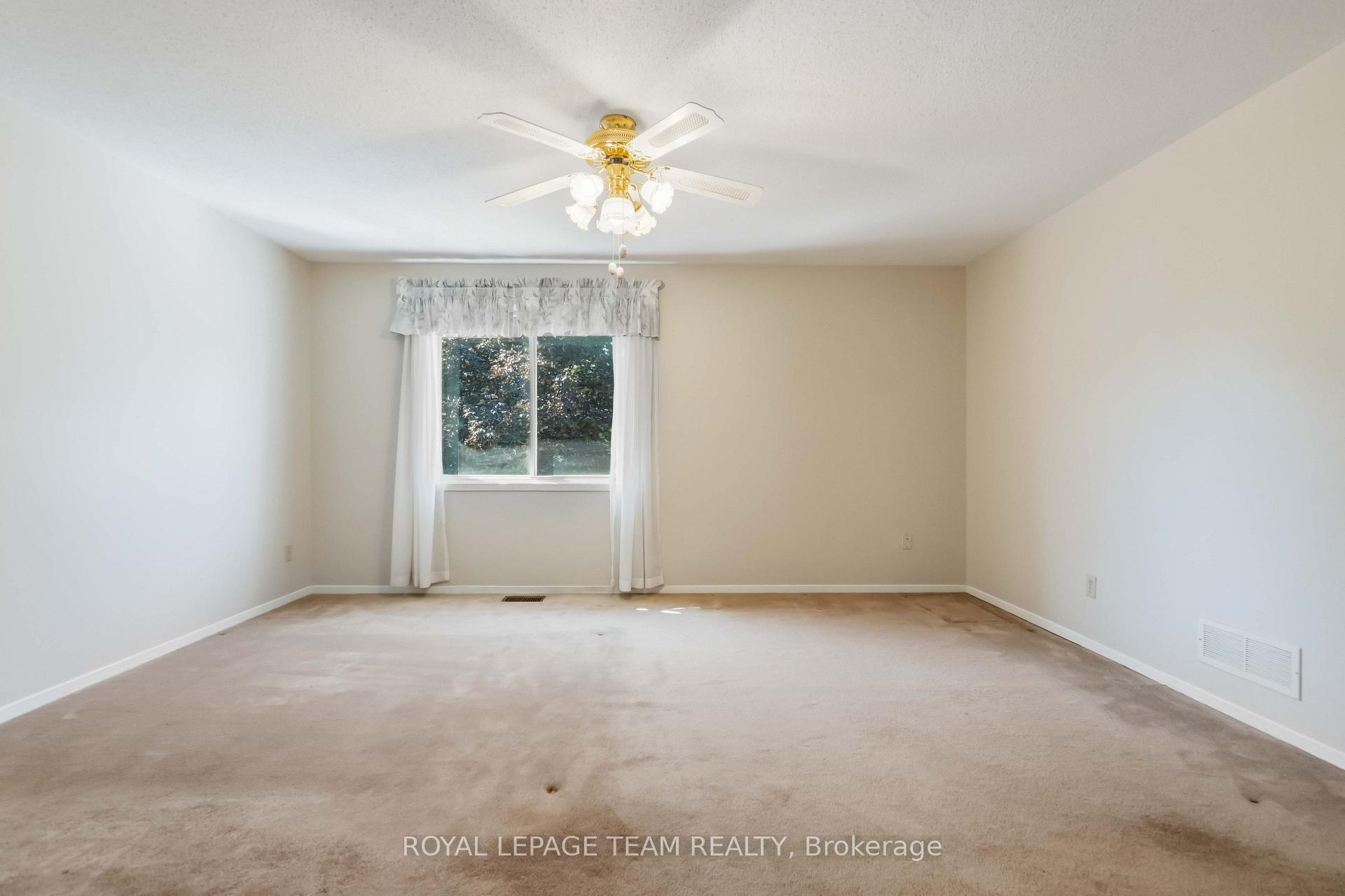 Photo 29 of 1078 Karsh Drive, Ottawa, Hunt Club Park — HOMEH