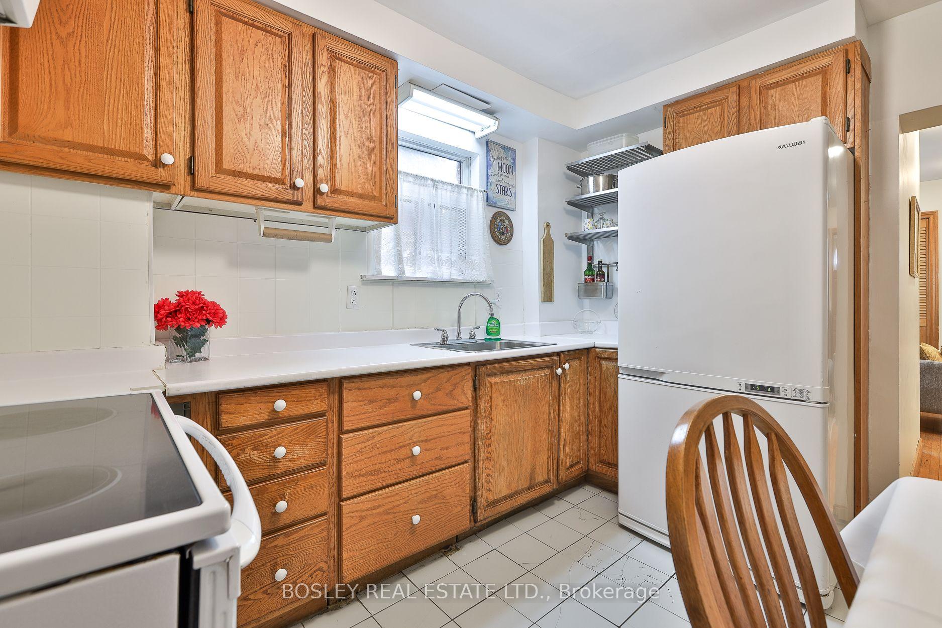 Photo 16 of 528 Soudan Avenue, Toronto, Mount Pleasant East — HOMEH