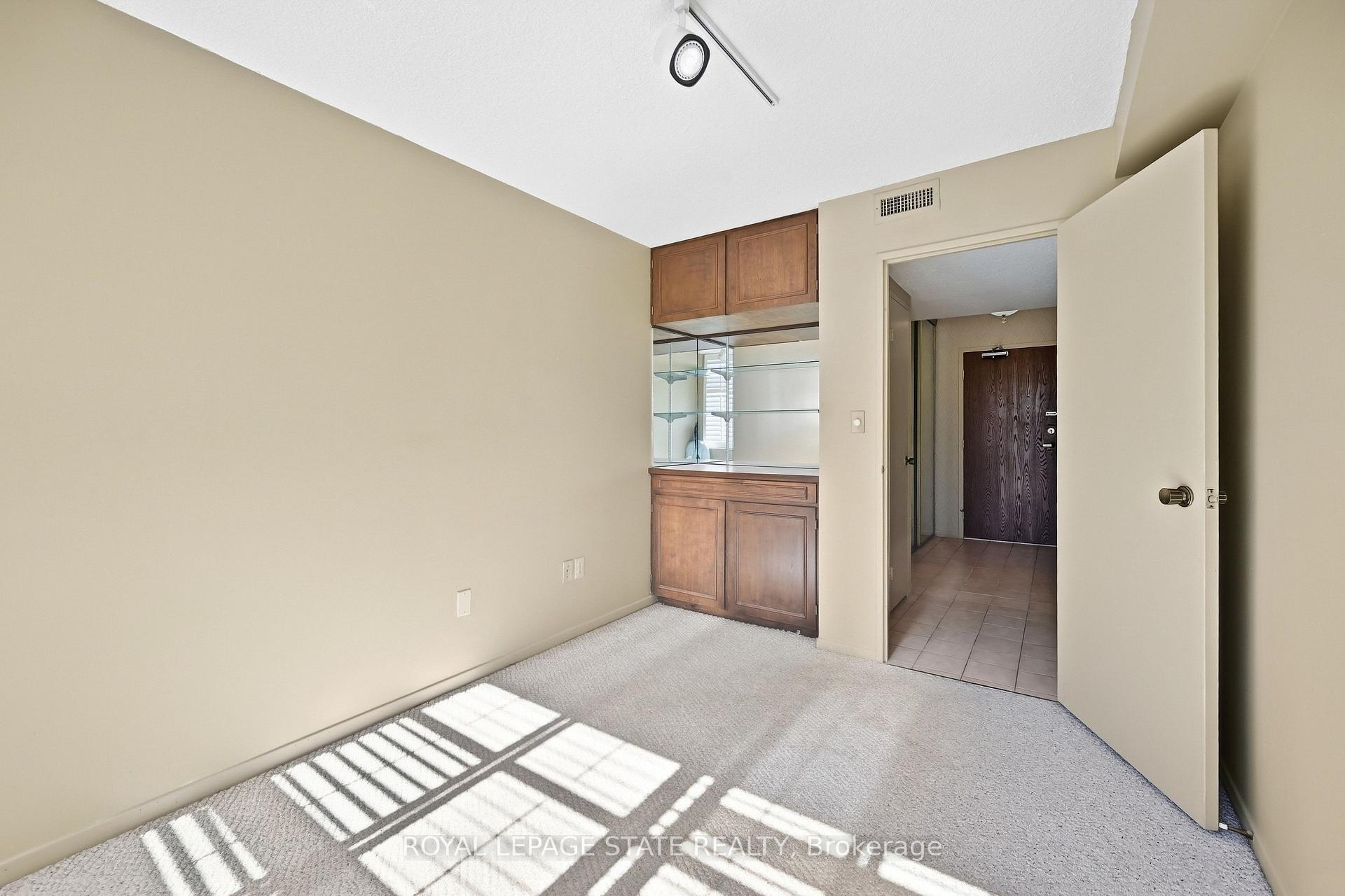 Photo 13 of Unit 803, 120 Duke Street, Hamilton, Durand — HOMEH