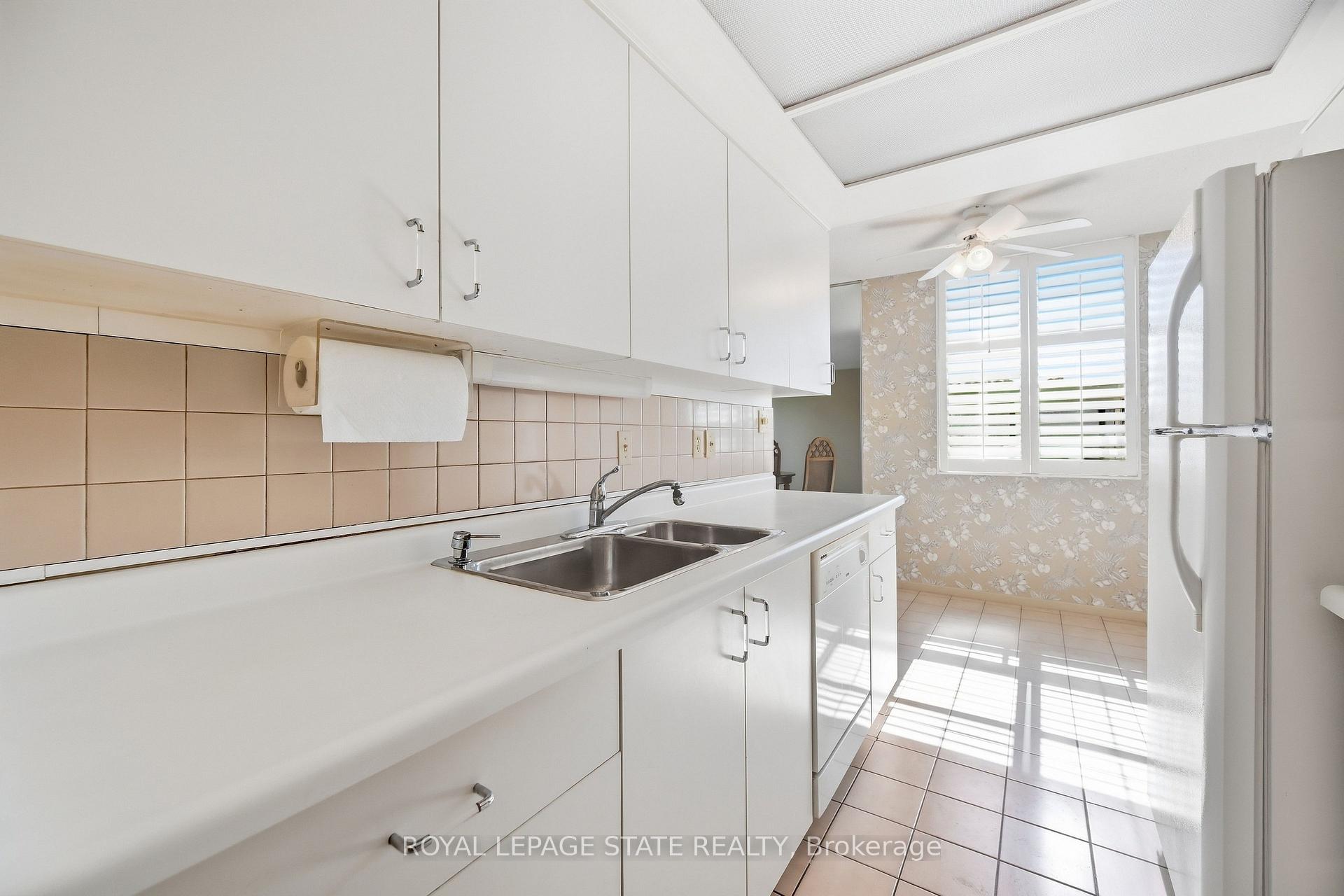 Photo 19 of Unit 803, 120 Duke Street, Hamilton, Durand — HOMEH