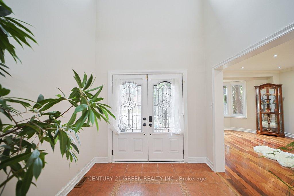 Photo 4 of 4635 Beaufort Terrace, Mississauga, Central Erin Mills — HOMEH