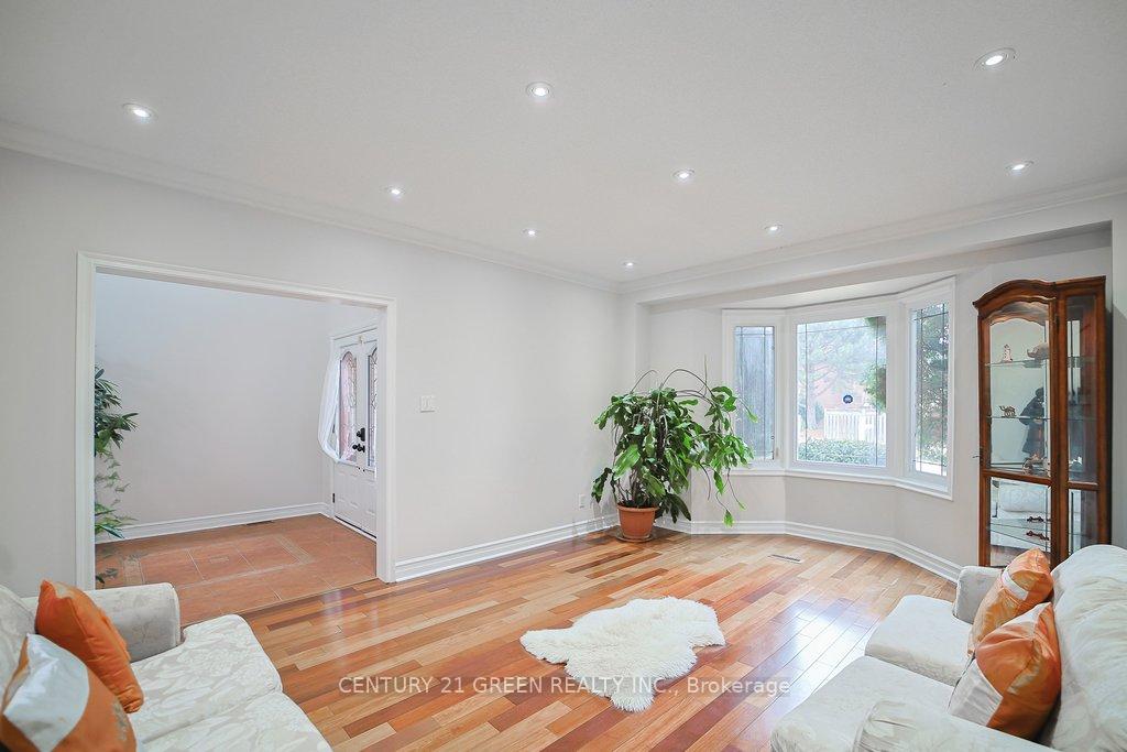 Photo 6 of 4635 Beaufort Terrace, Mississauga, Central Erin Mills — HOMEH