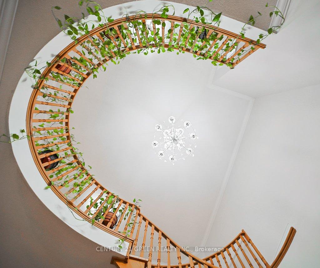 Photo 11 of 4635 Beaufort Terrace, Mississauga, Central Erin Mills — HOMEH