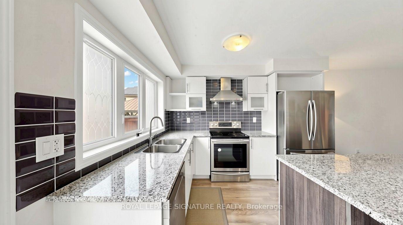 Photo 15 of 492 Queen Mary Drive, Brampton, Northwest Brampton — HOMEH