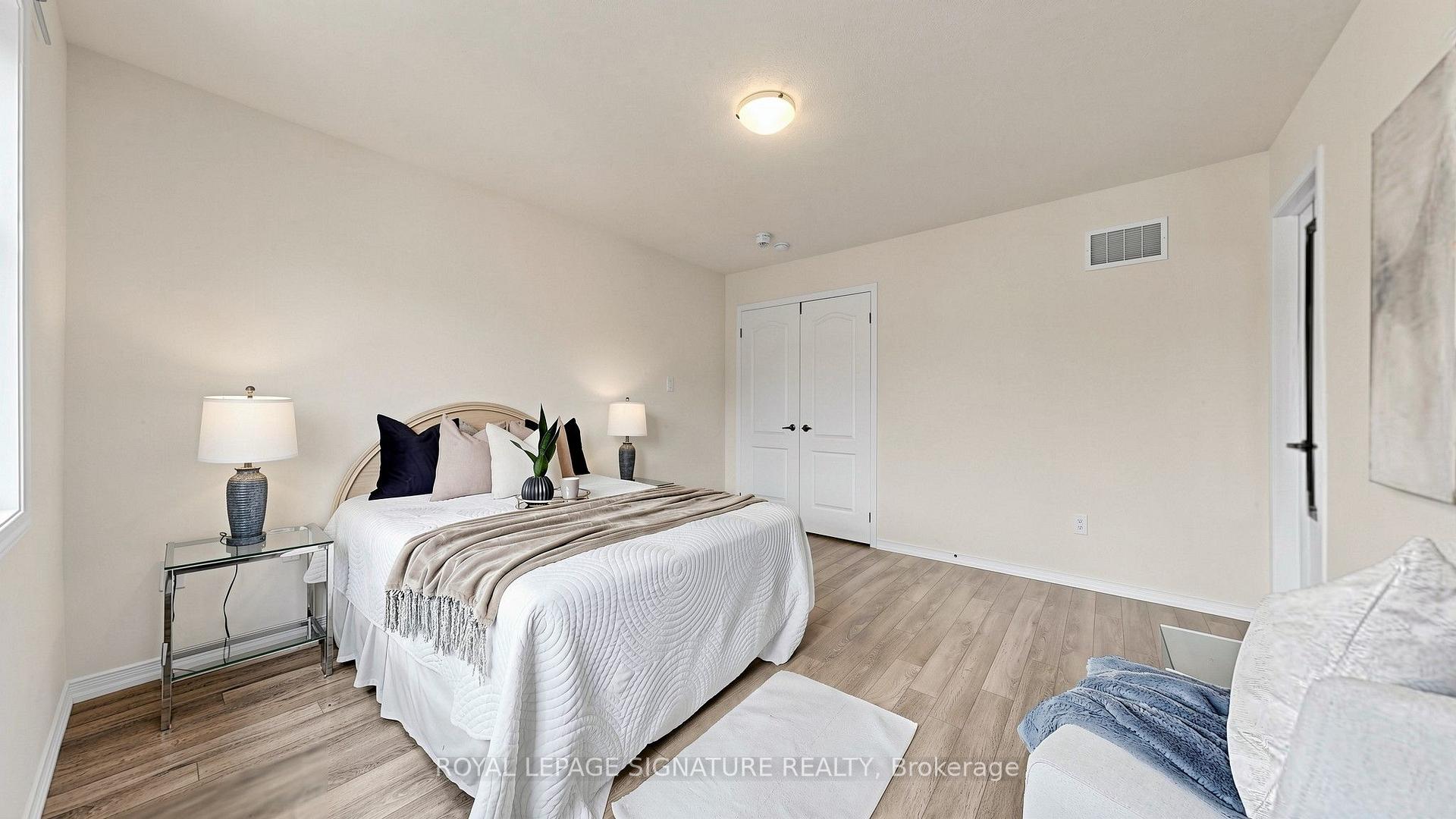 Photo 22 of 492 Queen Mary Drive, Brampton, Northwest Brampton — HOMEH