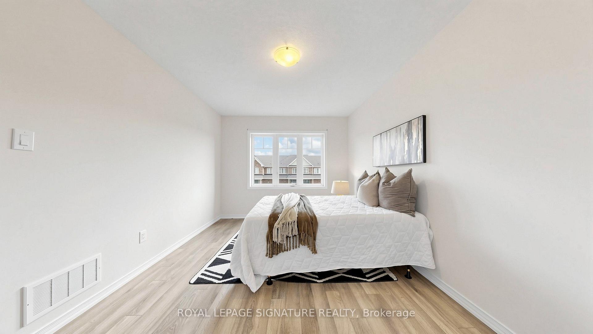 Photo 27 of 492 Queen Mary Drive, Brampton, Northwest Brampton — HOMEH